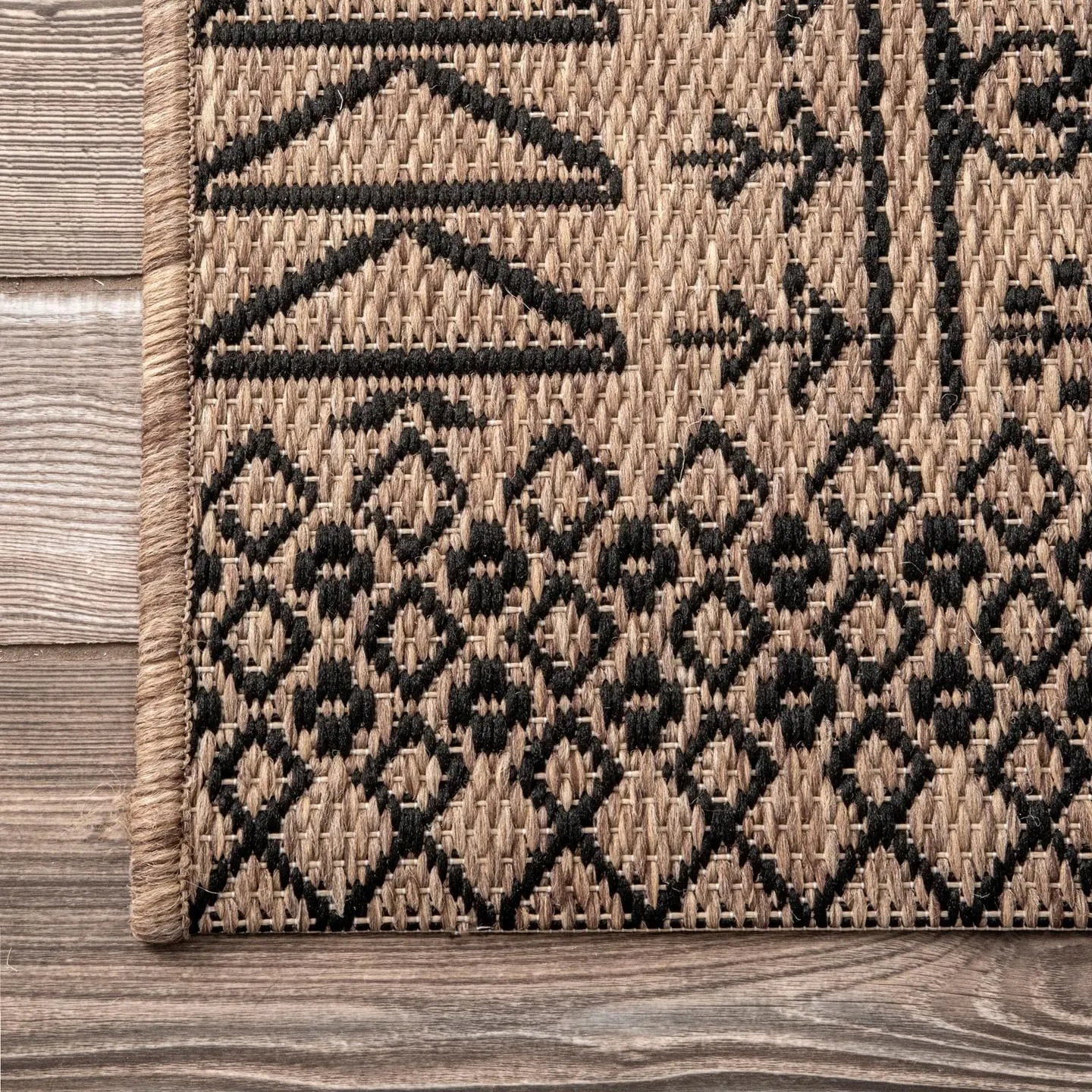 Nuloom Indoor/Outdoor Tribal Inspired Floral Diamonds Area Rug