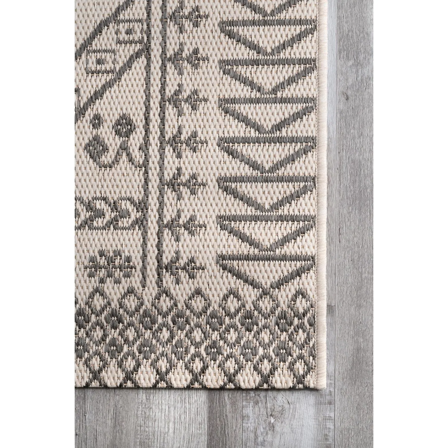 Nuloom Indoor/Outdoor Tribal Inspired Floral Diamonds Area Rug