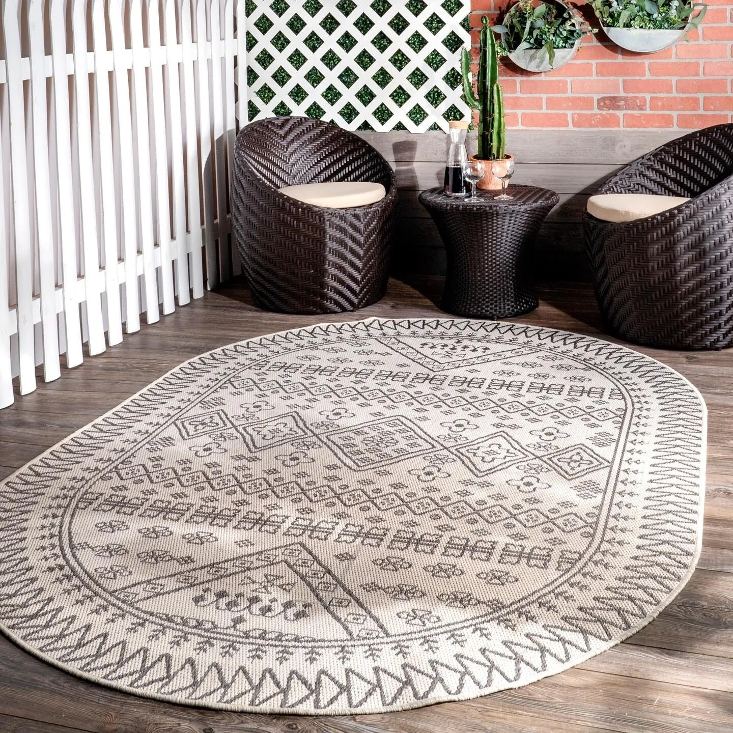 Nuloom Indoor/Outdoor Tribal Inspired Floral Diamonds Area Rug