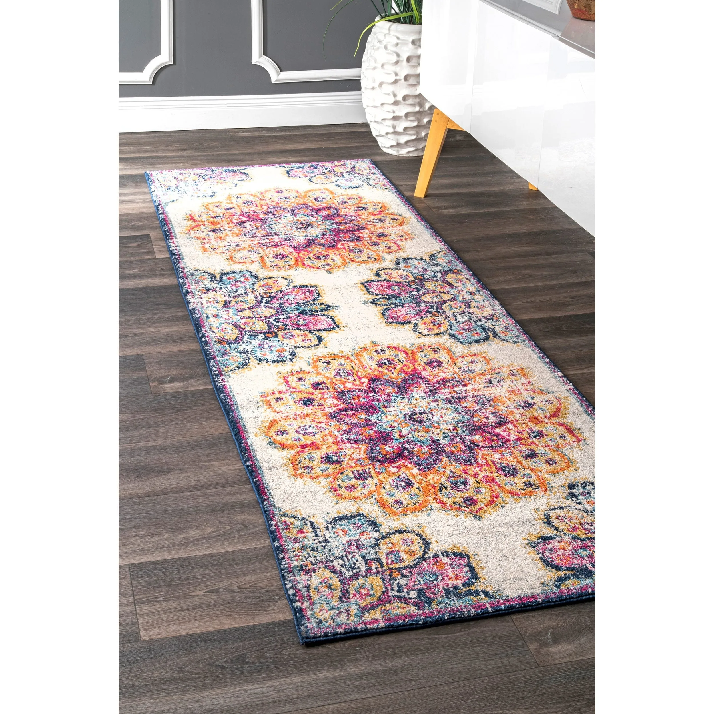 Nuloom Kiyoko Vintage Floral Area Rug