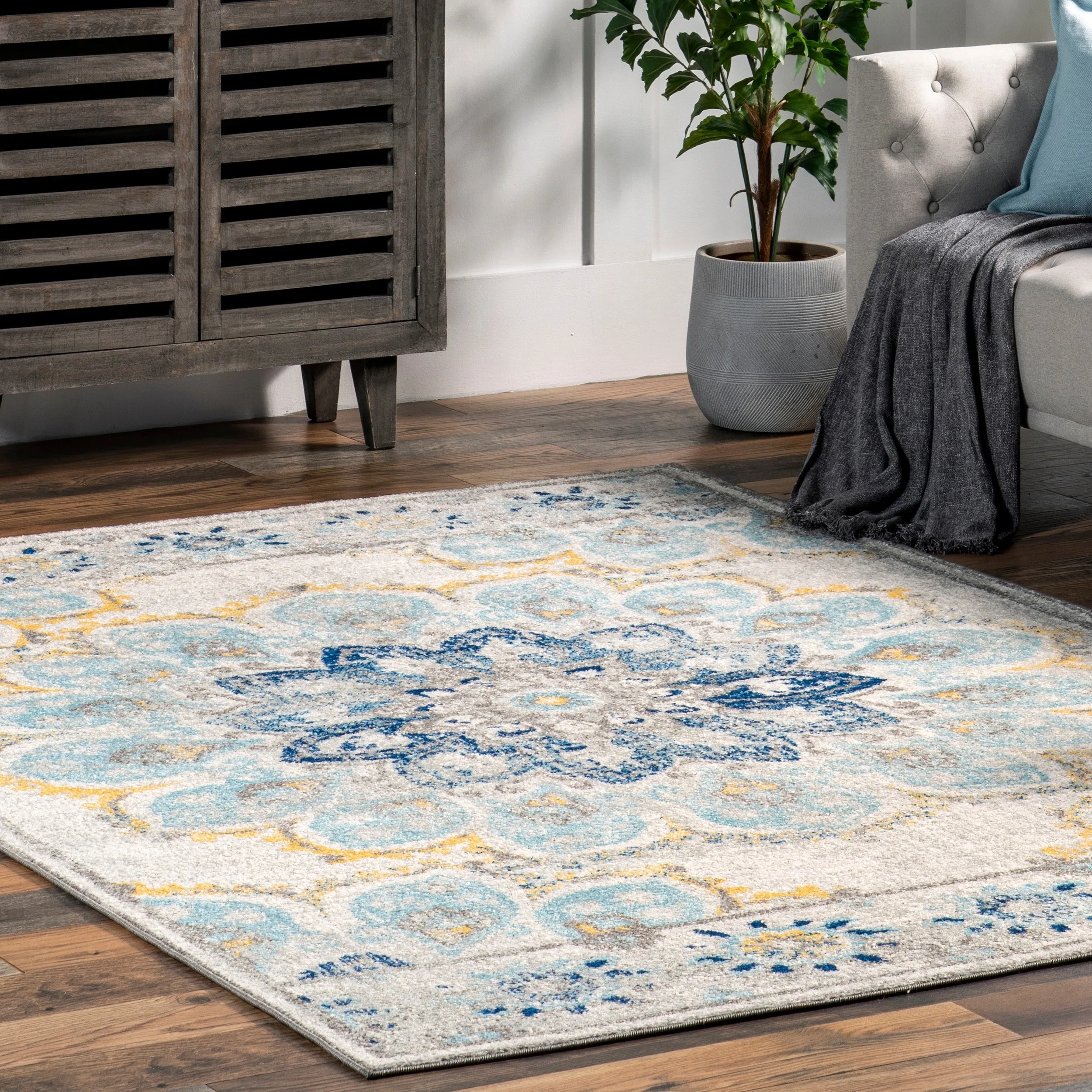 Nuloom Kiyoko Vintage Floral Area Rug