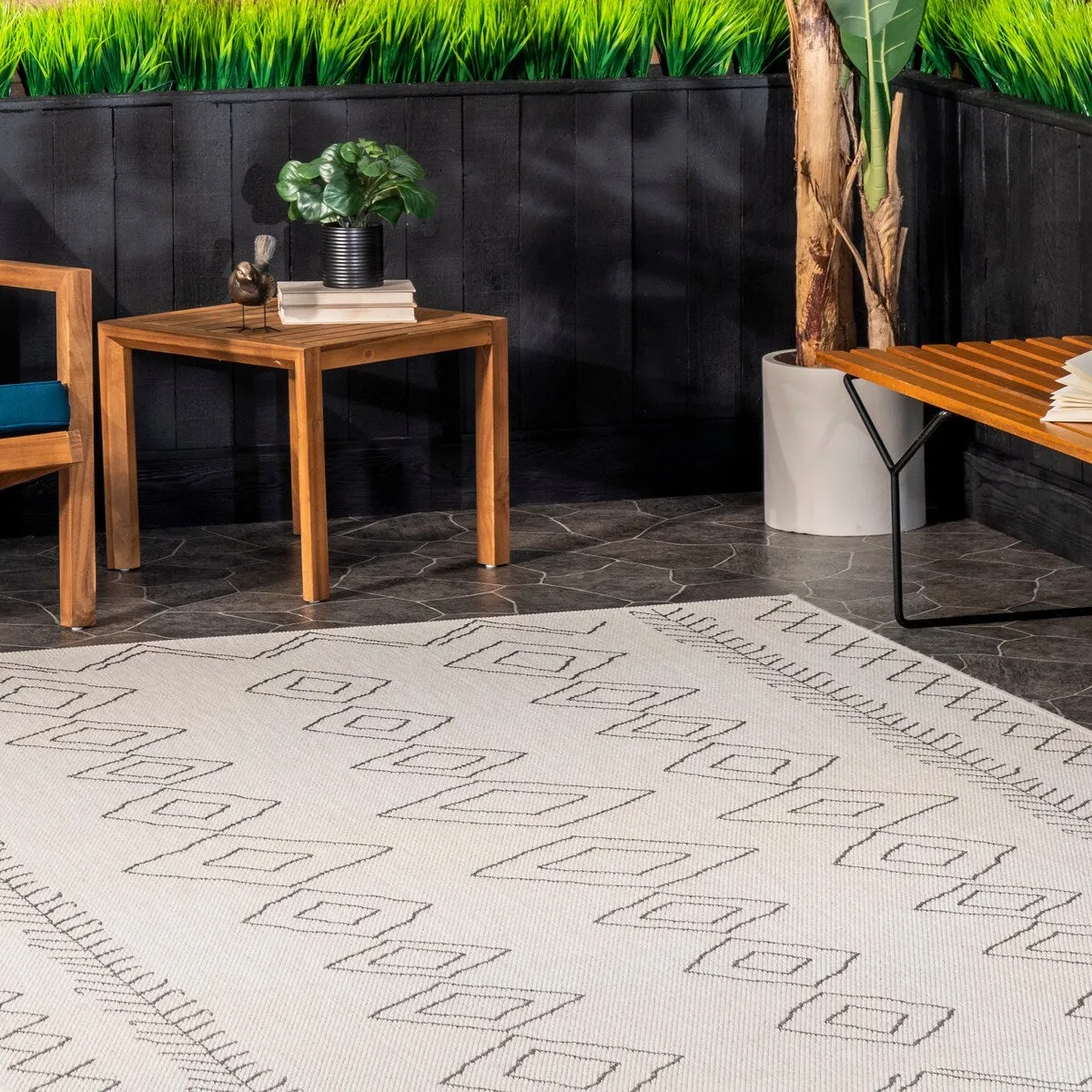 Nuloom Serna Moroccan Indoor/Outdoor Area Rug