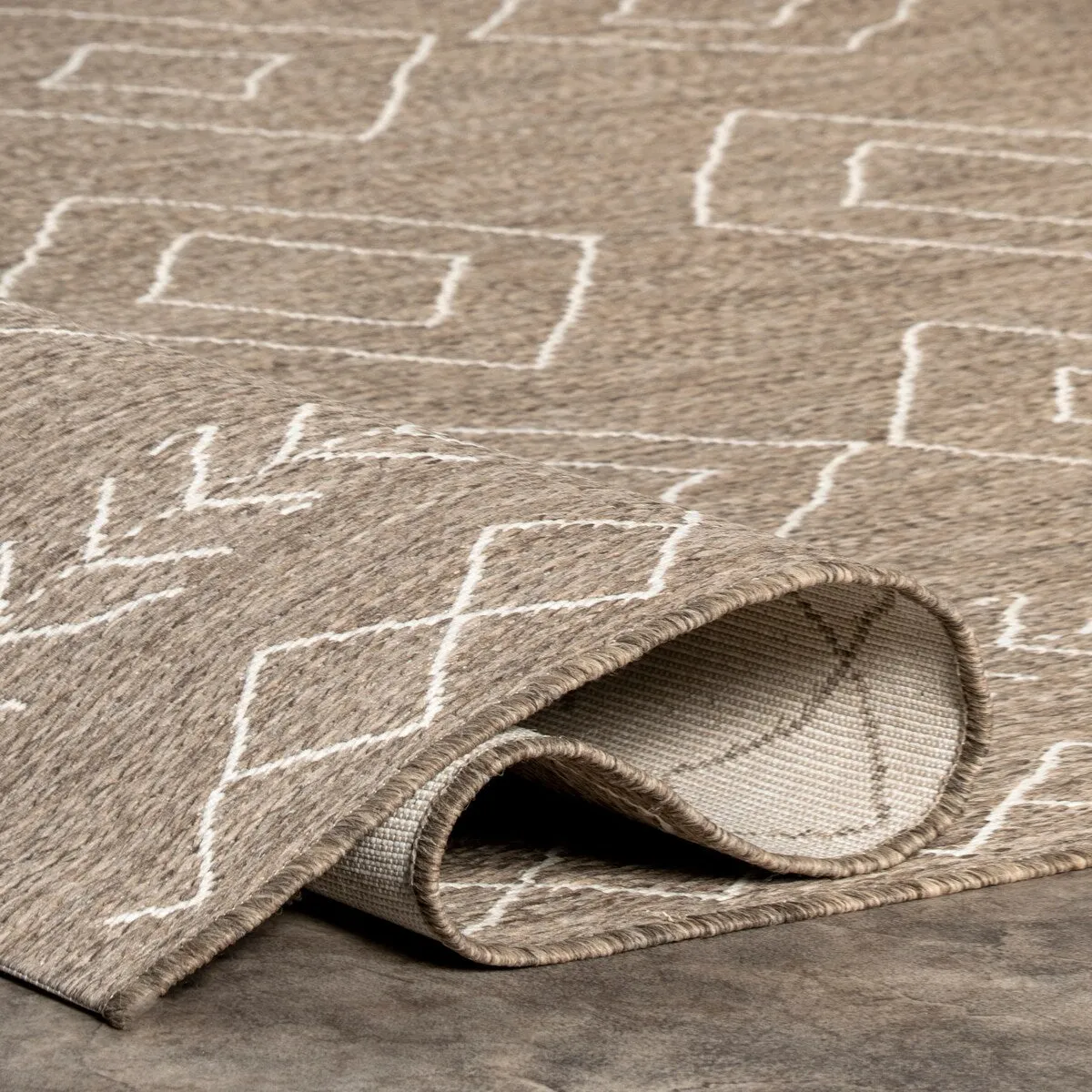 Nuloom Serna Moroccan Indoor/Outdoor Area Rug