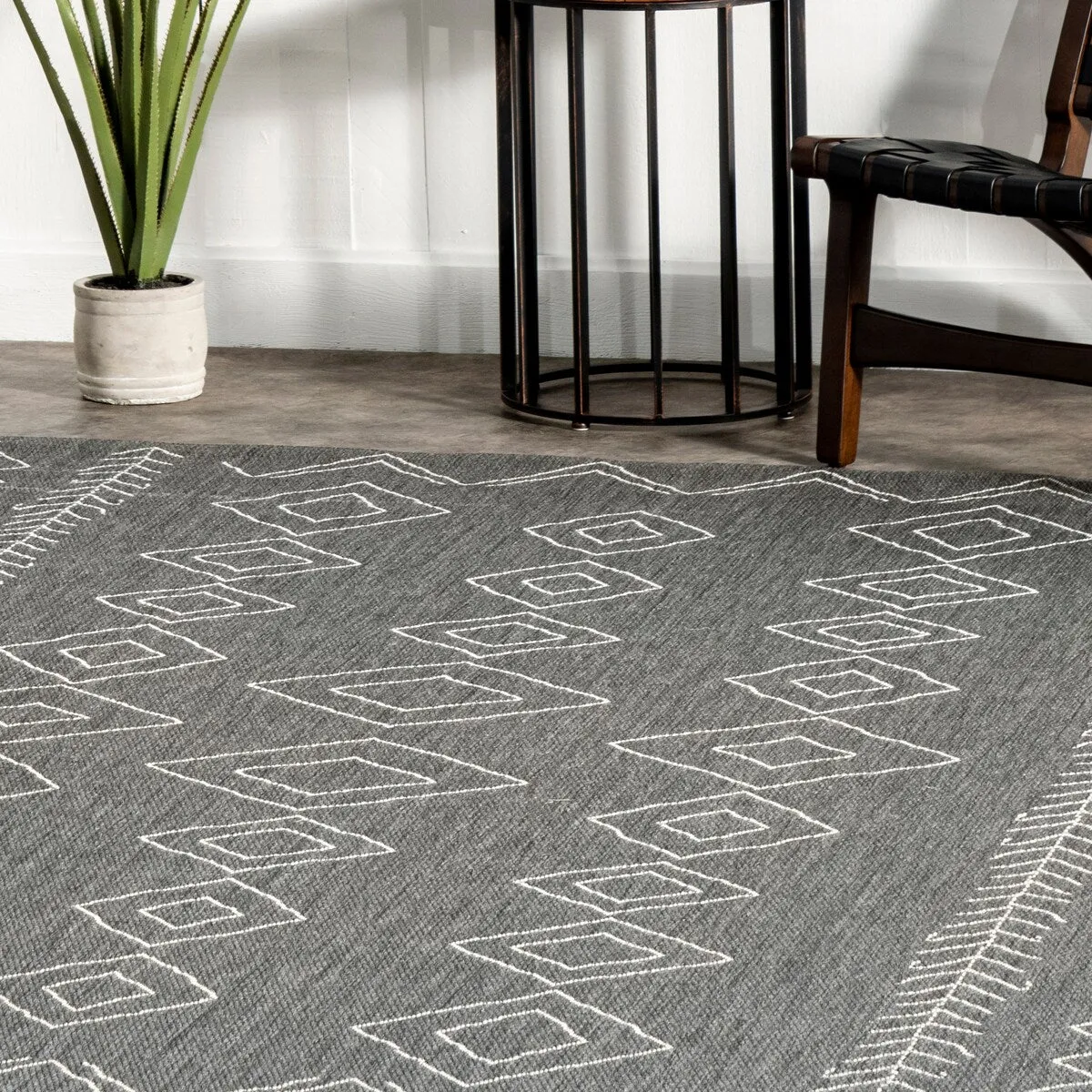 Nuloom Serna Moroccan Indoor/Outdoor Area Rug