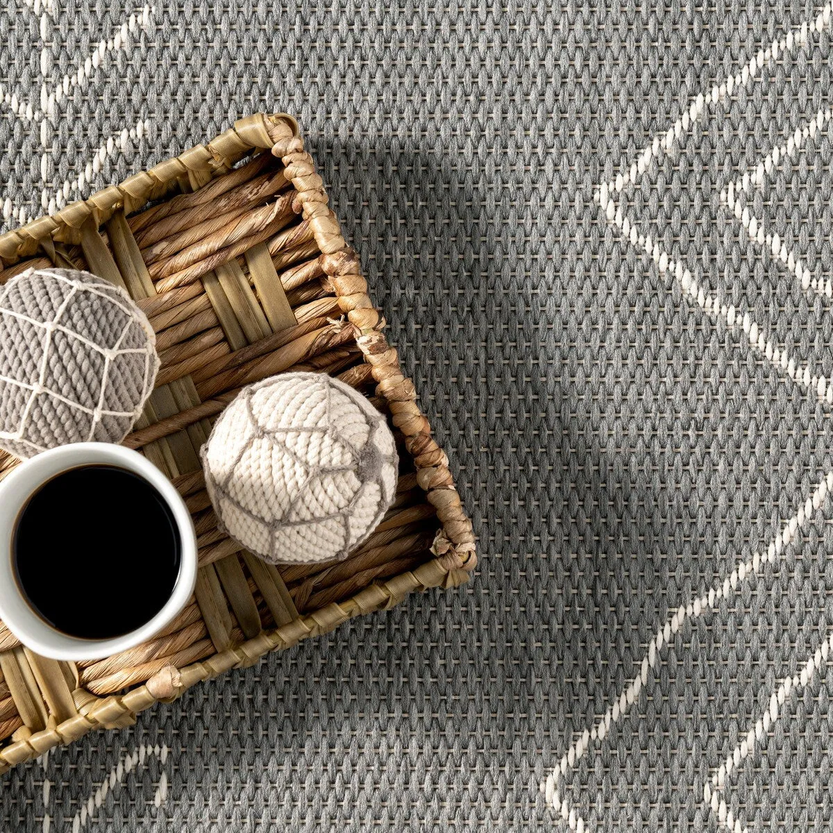 Nuloom Serna Moroccan Indoor/Outdoor Area Rug