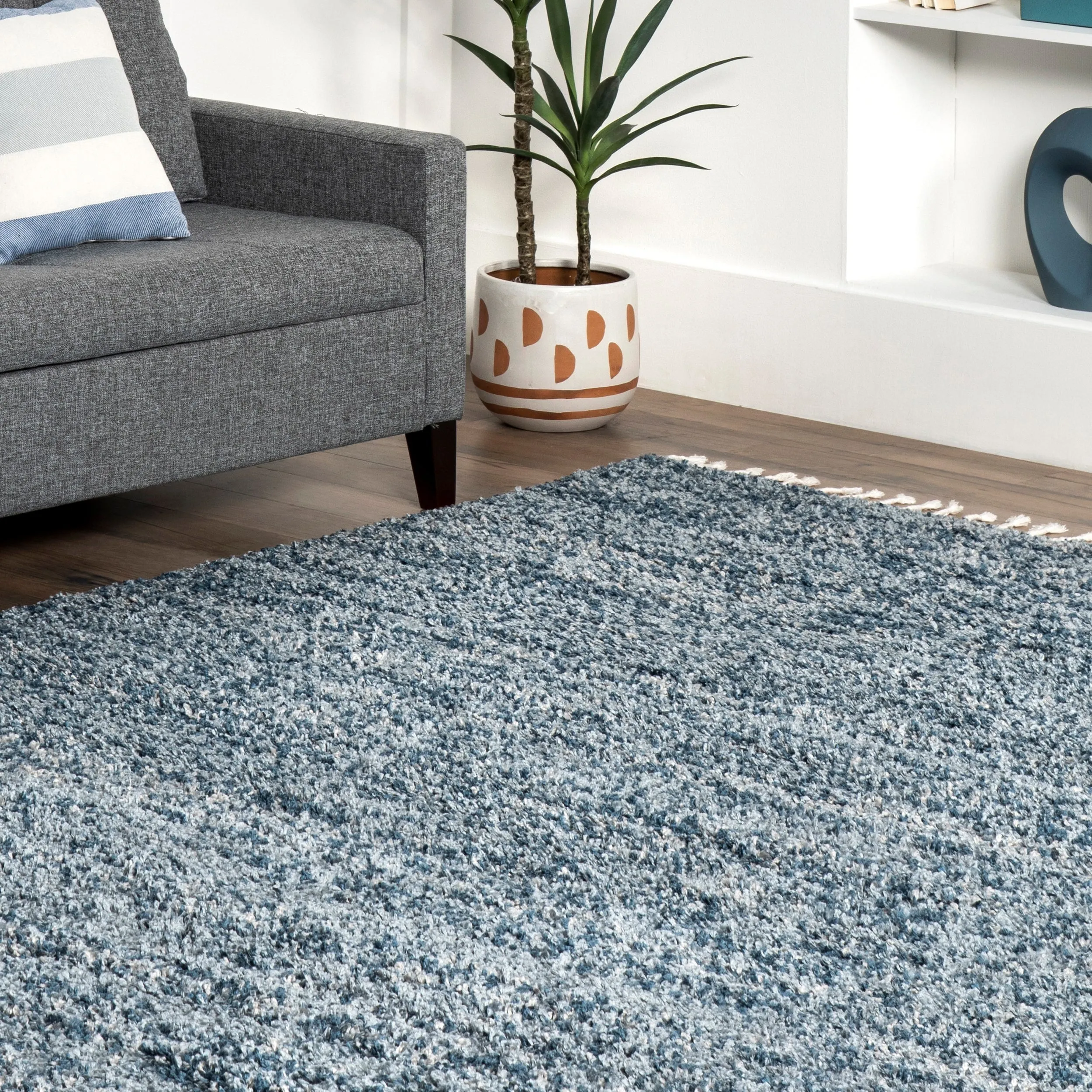 Nuloom Thelma Modern Shag Tassel Area Rug