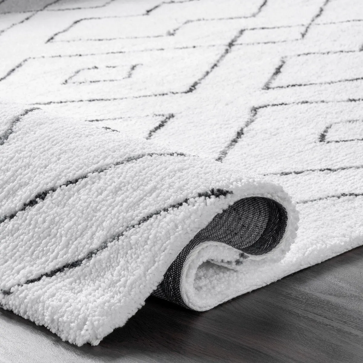 Nuloom Willow Contemporary Diamond Shag Area Rug