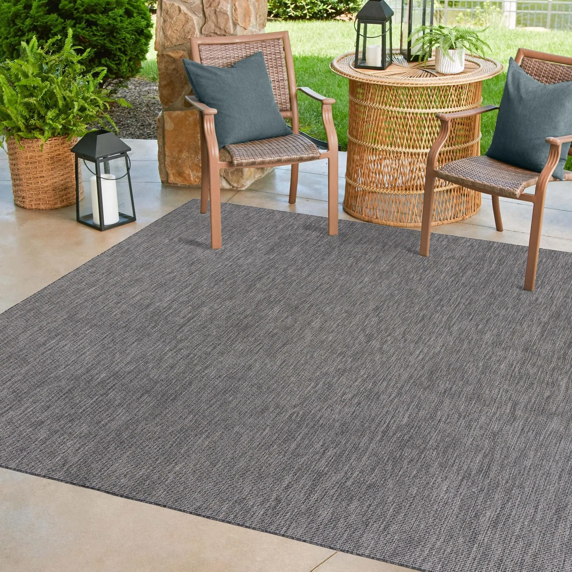 Outdoor Amsterdam Collection Area Rug