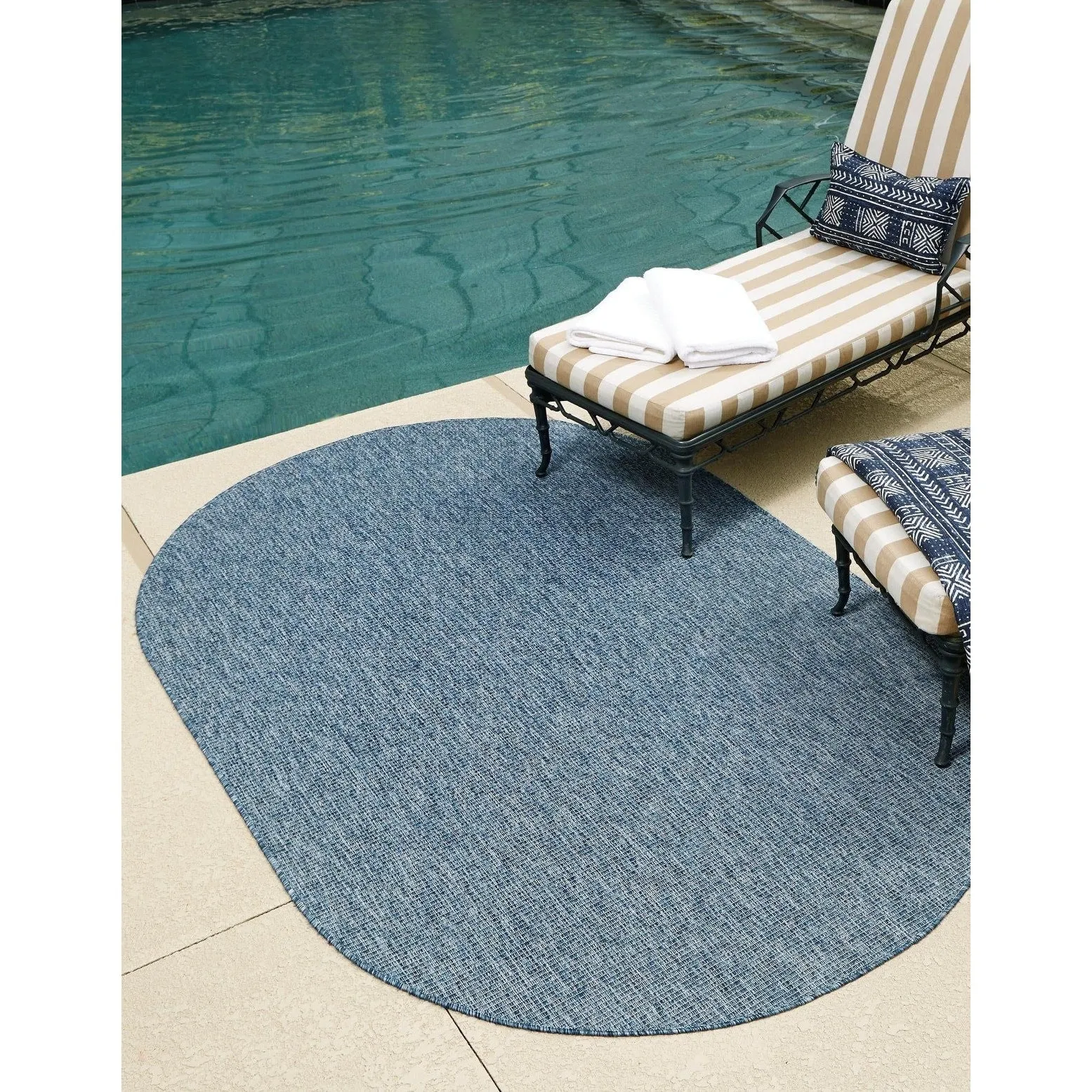 Outdoor Amsterdam Collection Area Rug