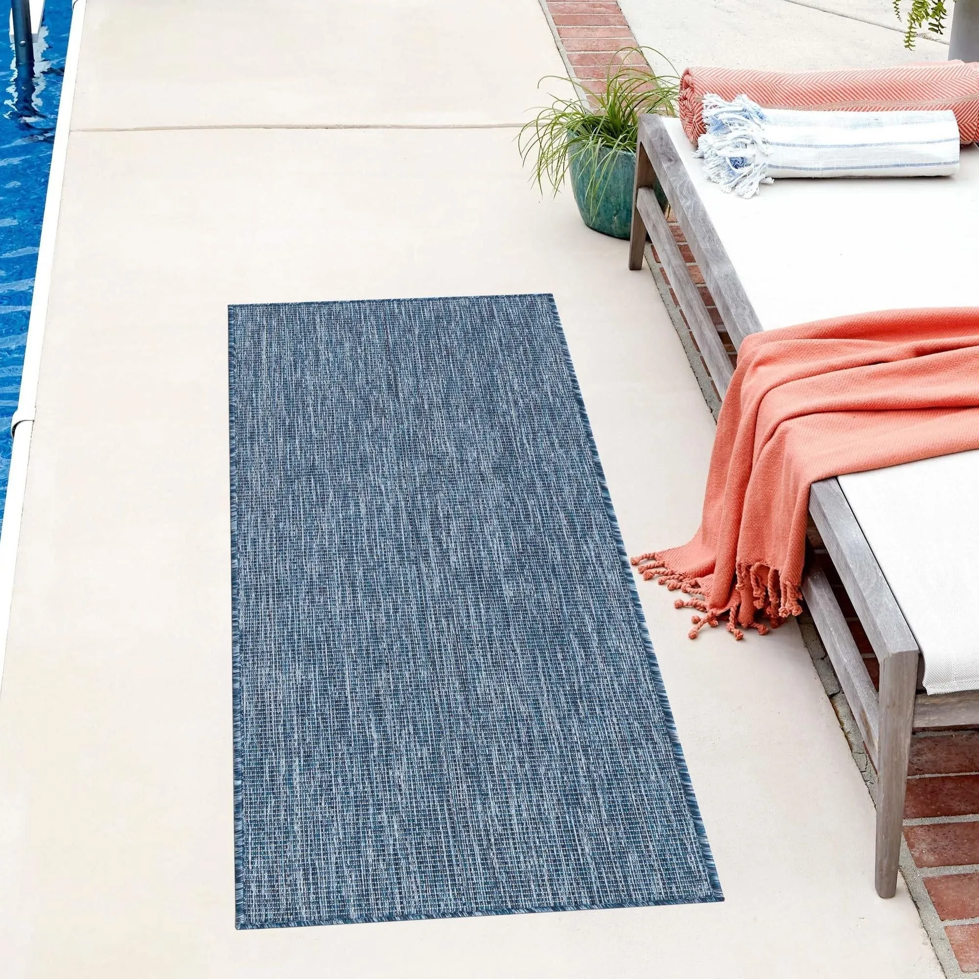 Outdoor Amsterdam Collection Area Rug