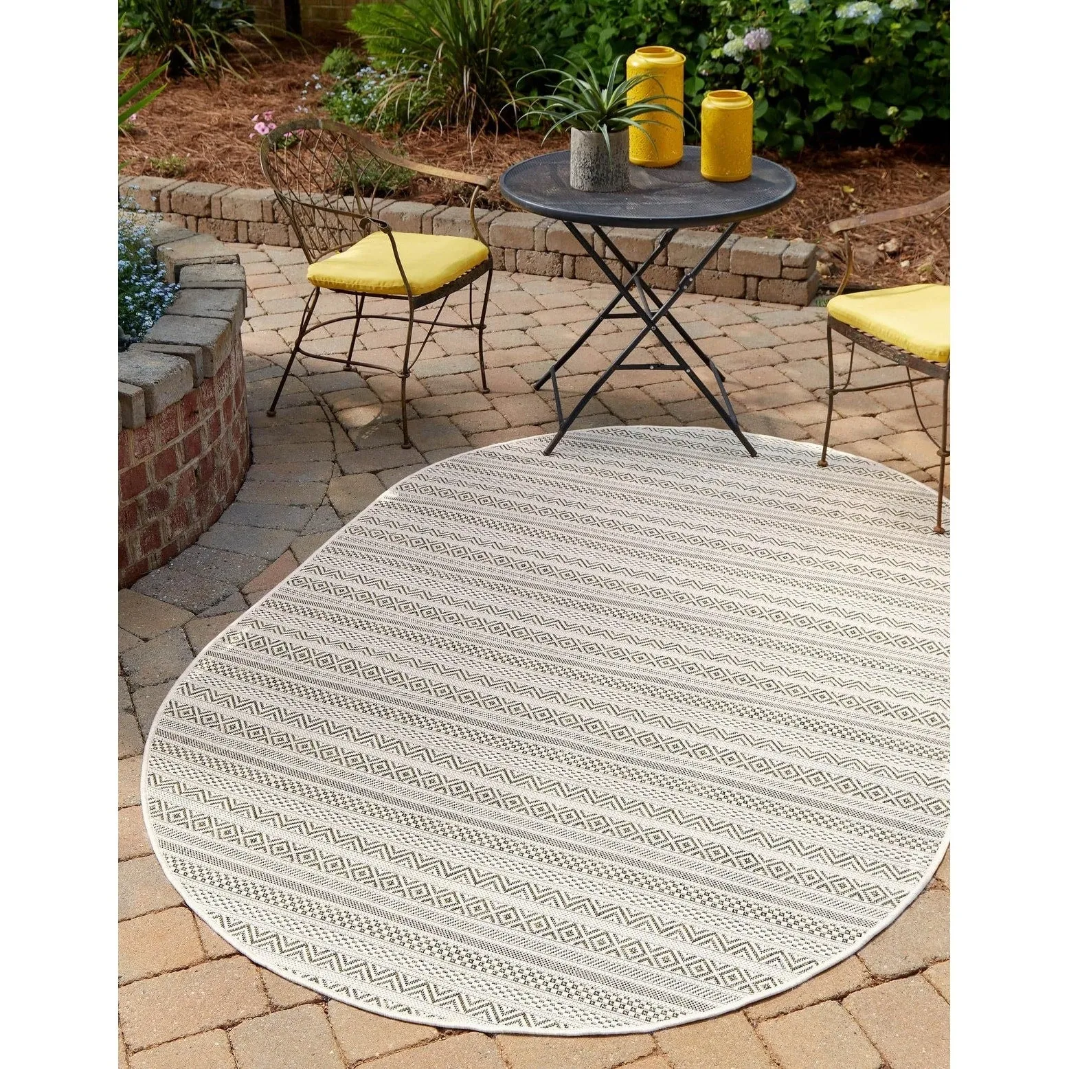 Outdoor Laaset Collection Area Rug