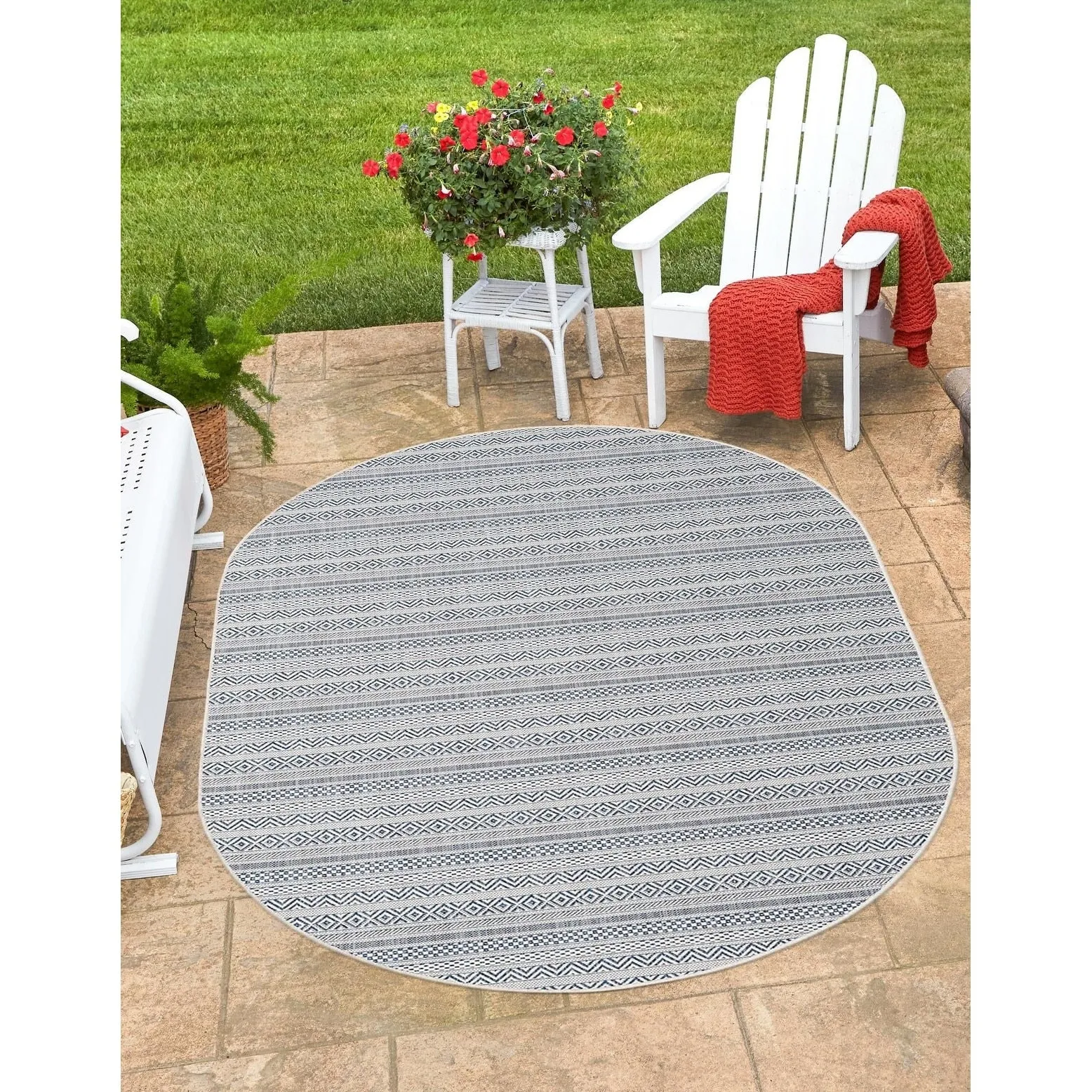 Outdoor Laaset Collection Area Rug