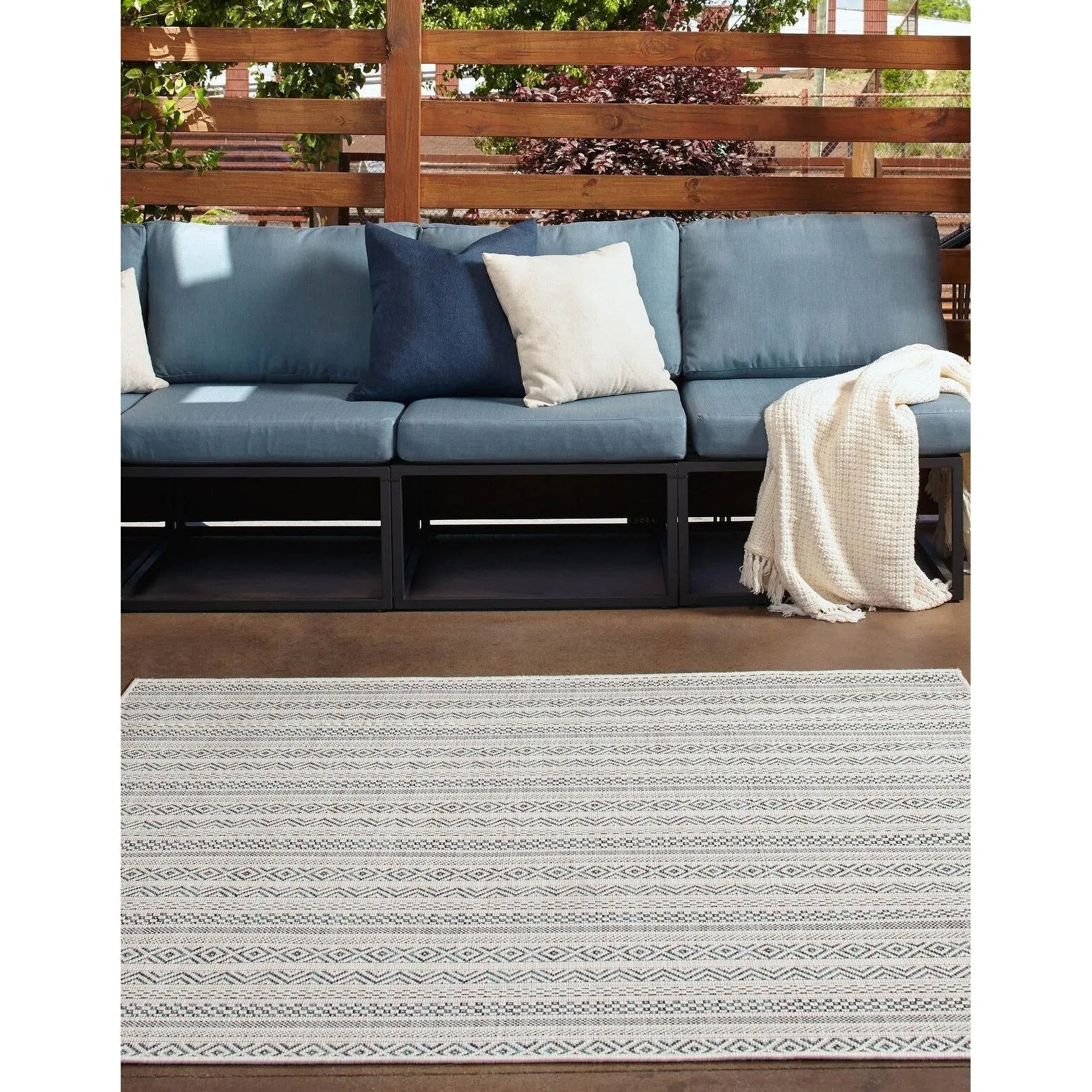 Outdoor Laaset Collection Area Rug