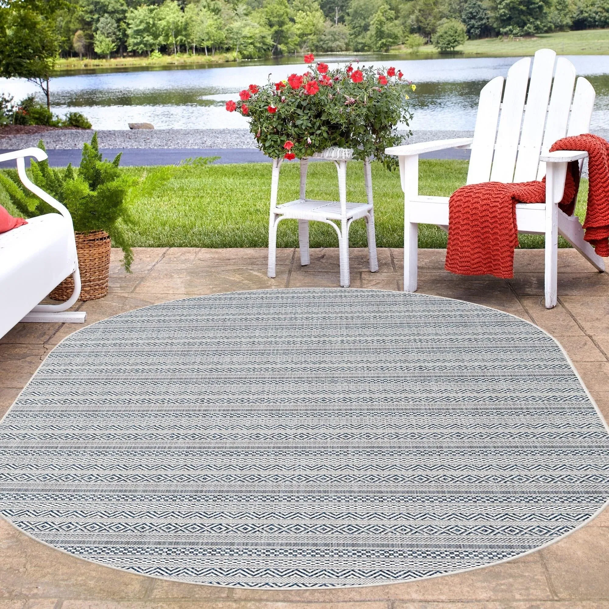 Outdoor Laaset Collection Area Rug