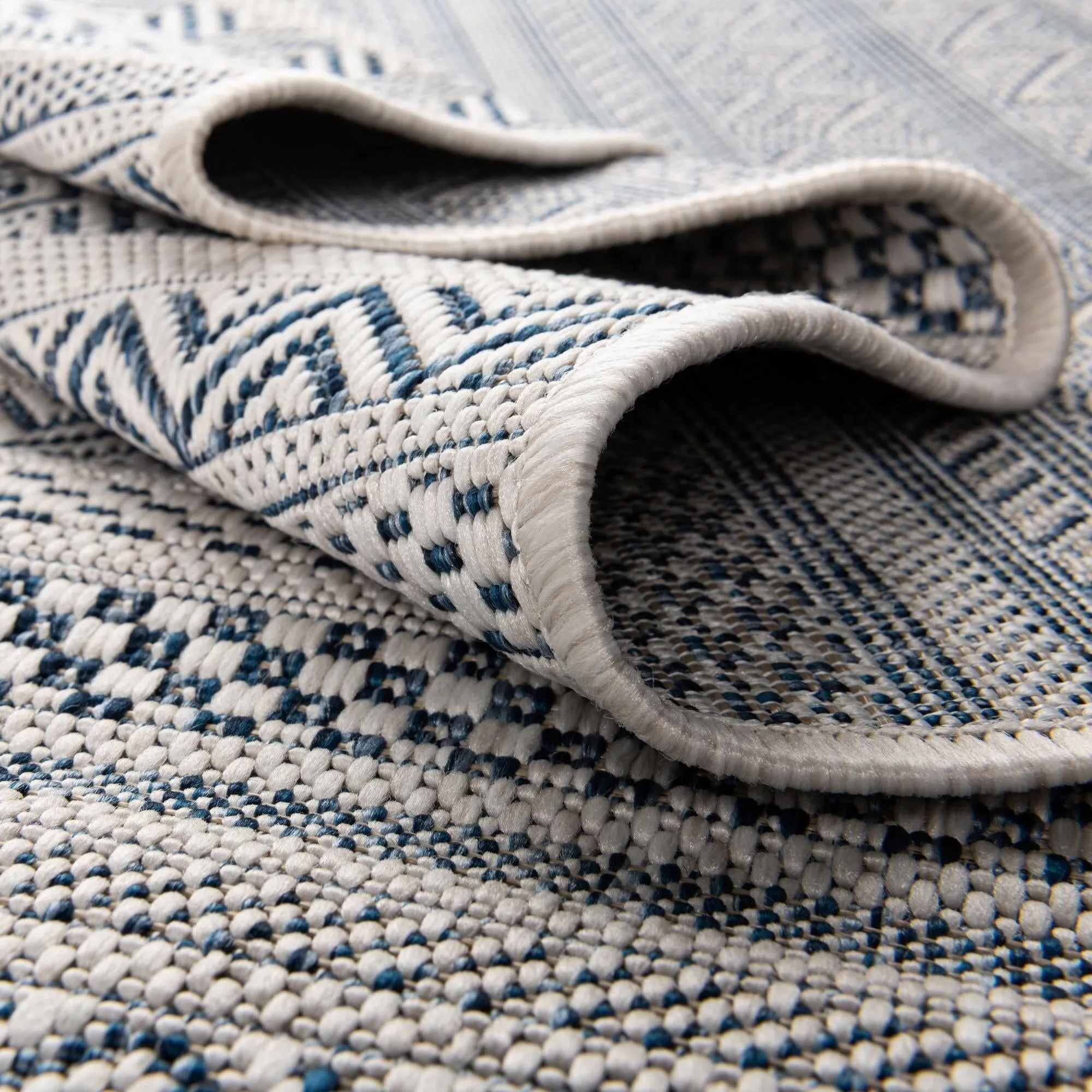 Outdoor Laaset Collection Area Rug