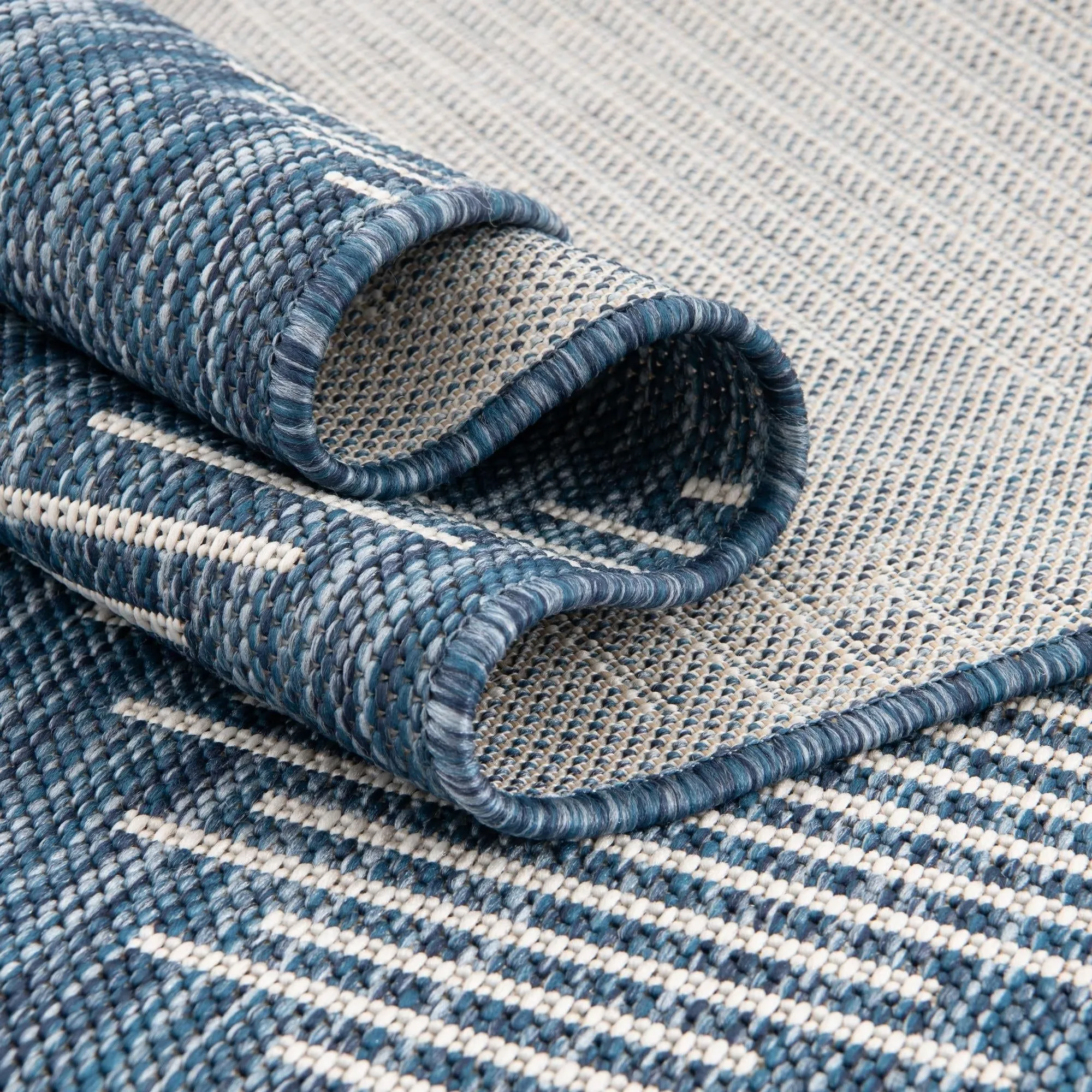 Outdoor Ucul Collection Area Rug