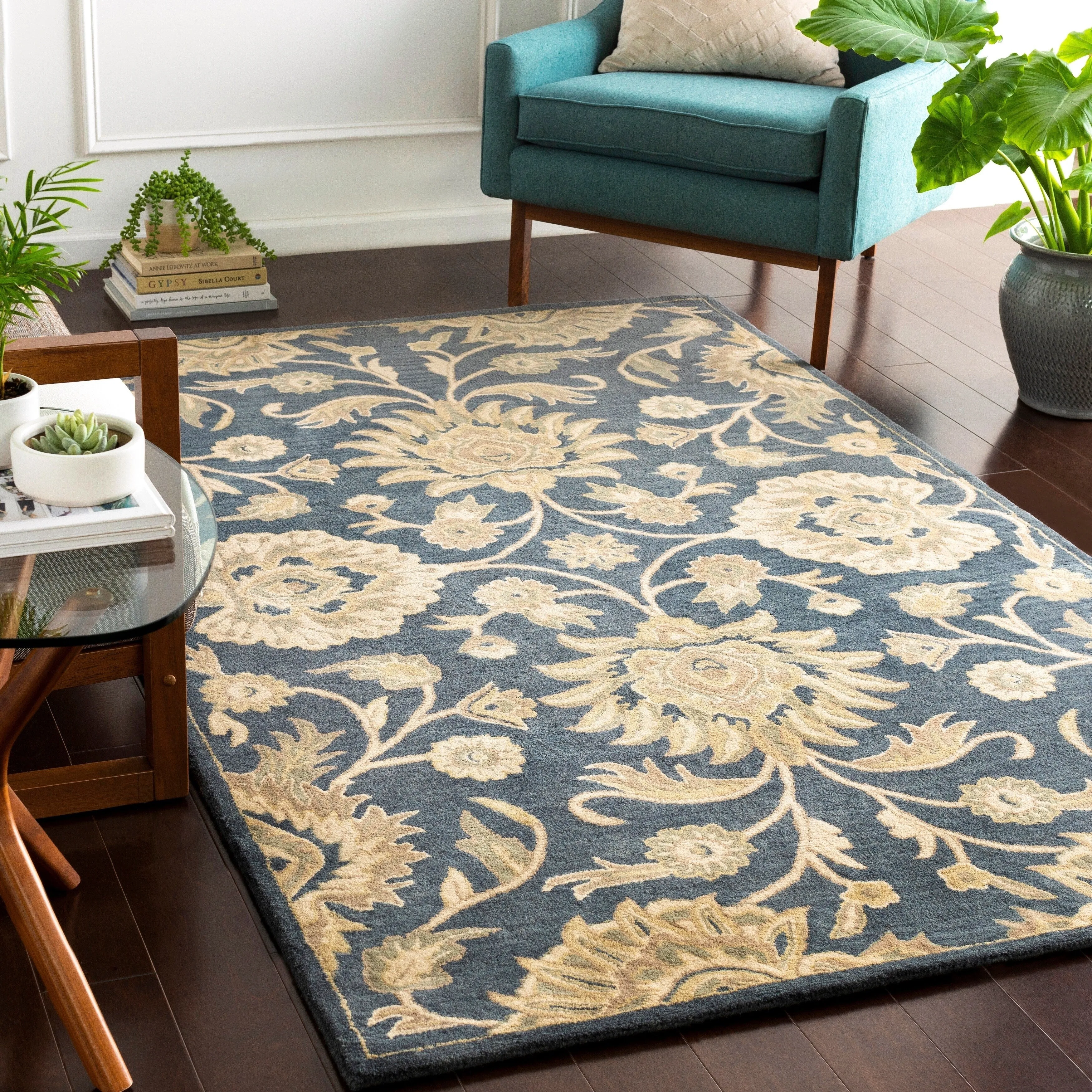 Patchway Handmade Classic Floral Wool Area Rug