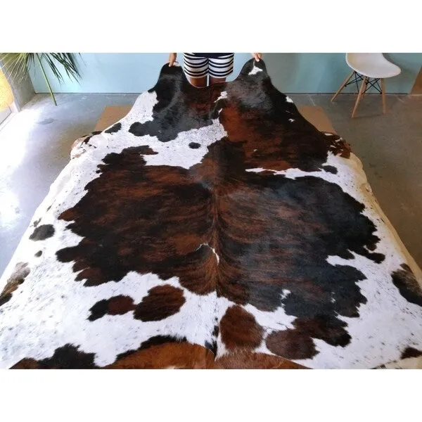 Pergamino Tricolor Exoctic Cowhide Rug