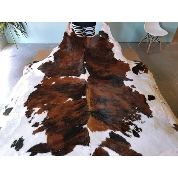 Pergamino Tricolor Exoctic Cowhide Rug