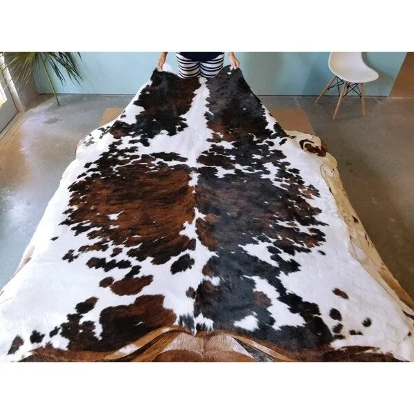 Pergamino Tricolor Exoctic Cowhide Rug