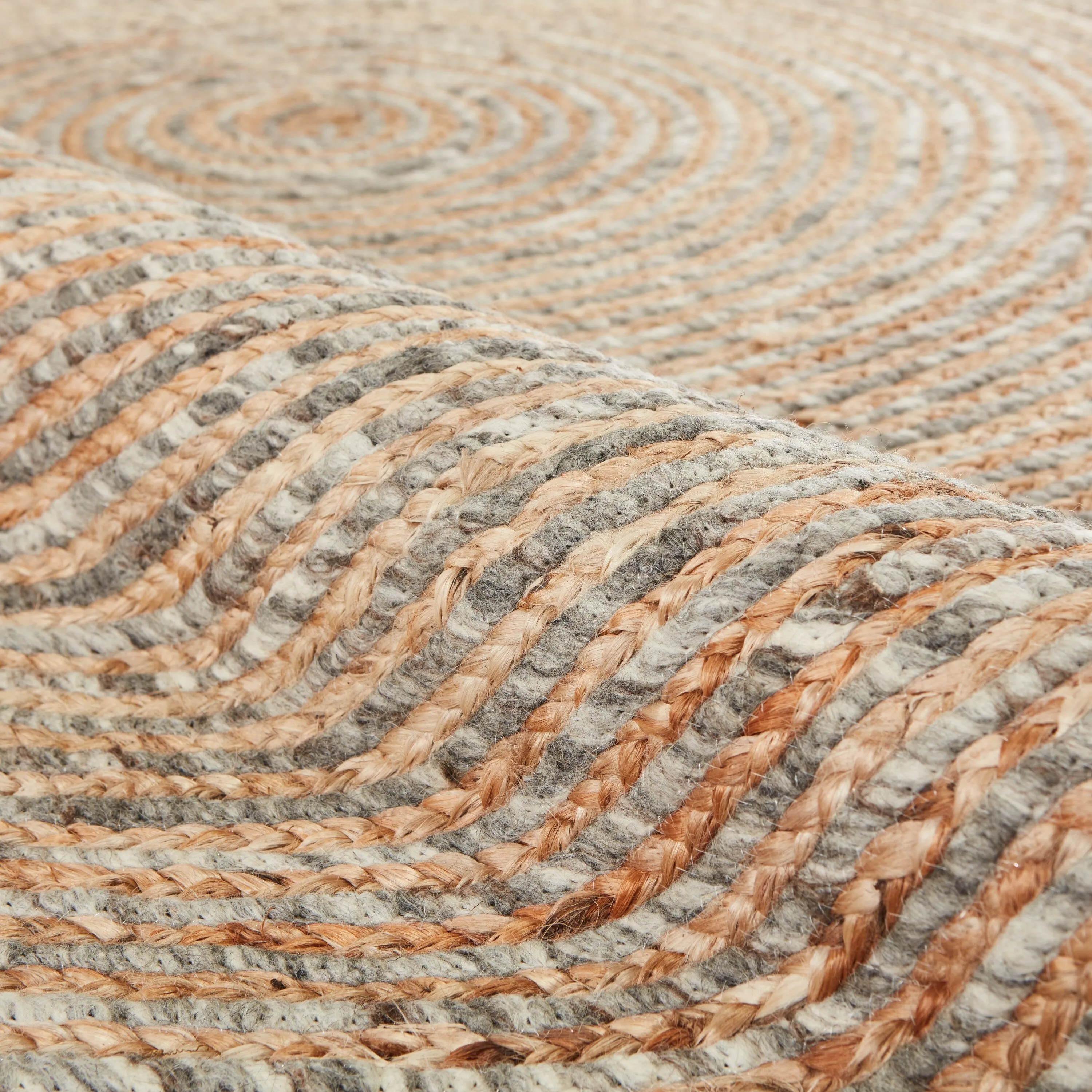 Rosen Natural Solid Beige/ Gray Round Area Rug