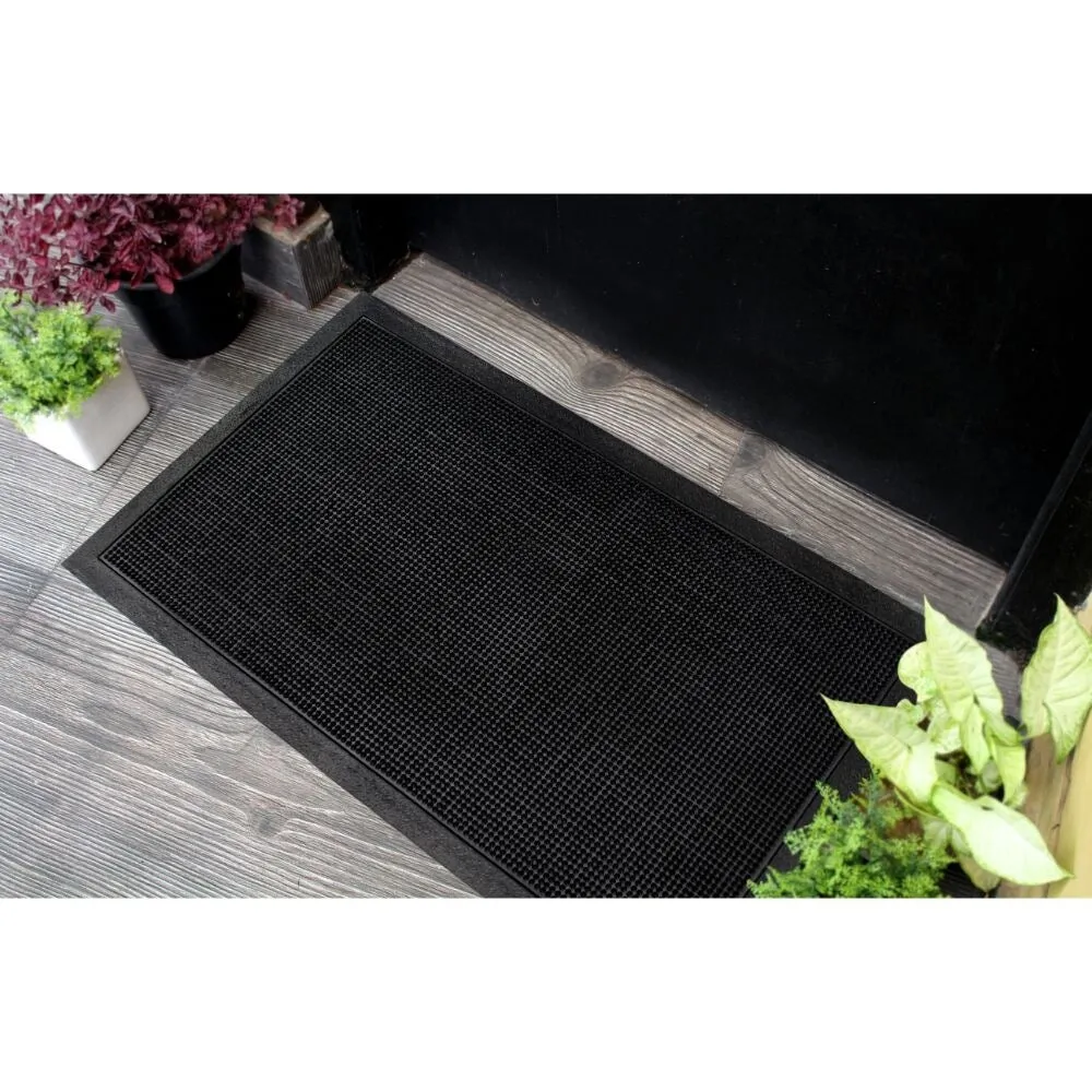 RugSmith Black Moulded Rubber Doormat. 18 x 30 - 18 x 30