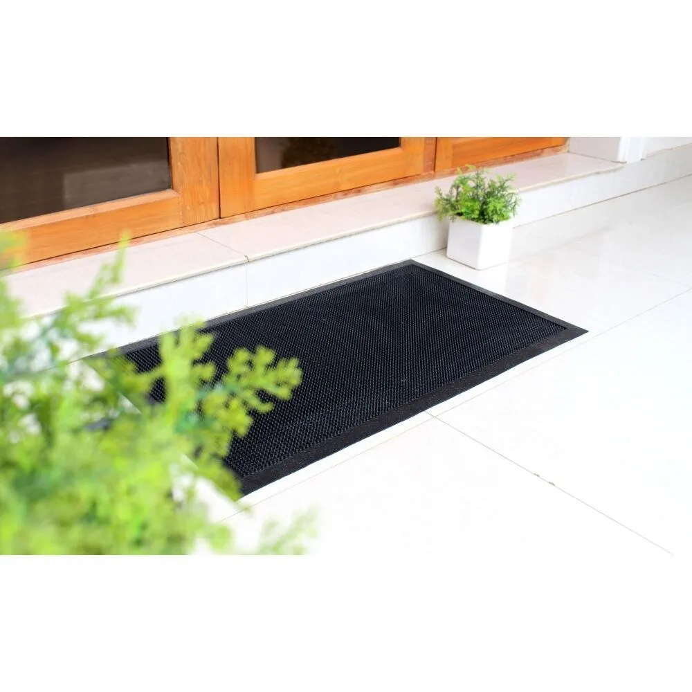 RugSmith Black Moulded Rubber Doormat. 18 x 30 - 18 x 30