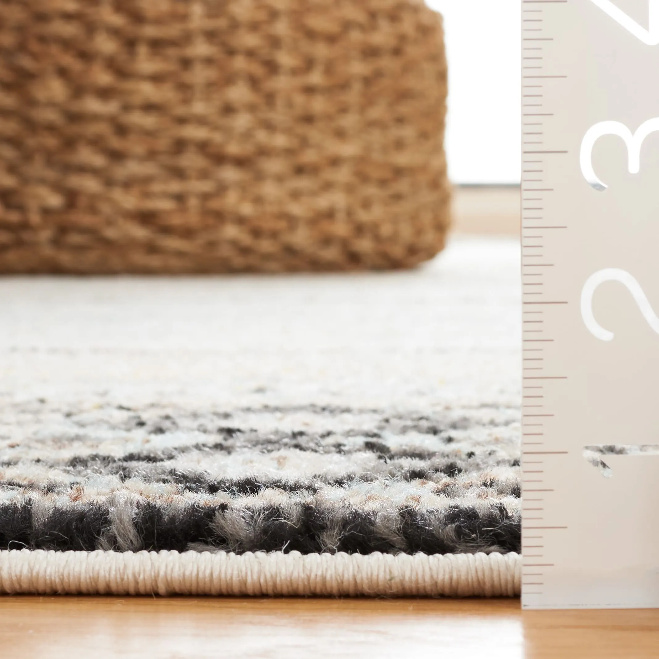 SAFAVIEH Adirondack Maisun Contemporary Rug