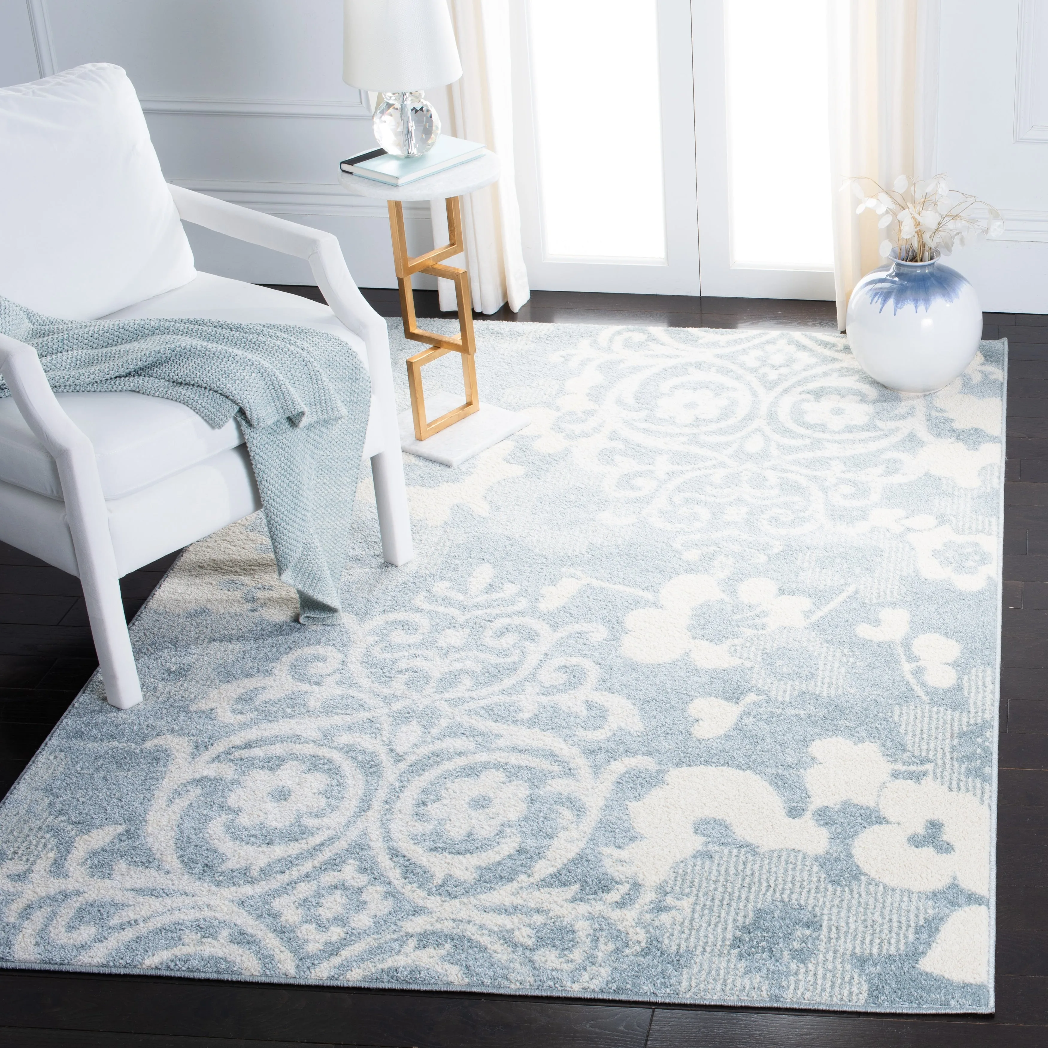 SAFAVIEH. Adirondack Rena Damask Floral Distressed Rug