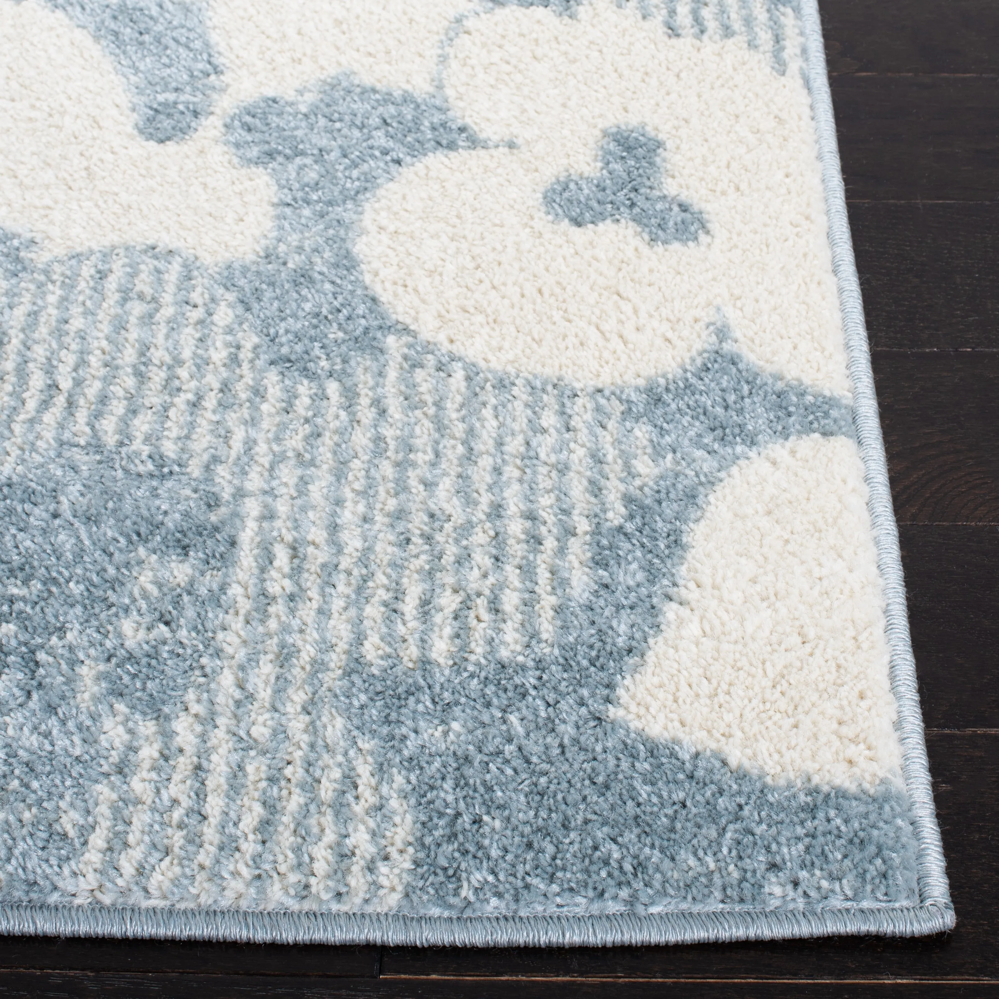 SAFAVIEH. Adirondack Rena Damask Floral Distressed Rug