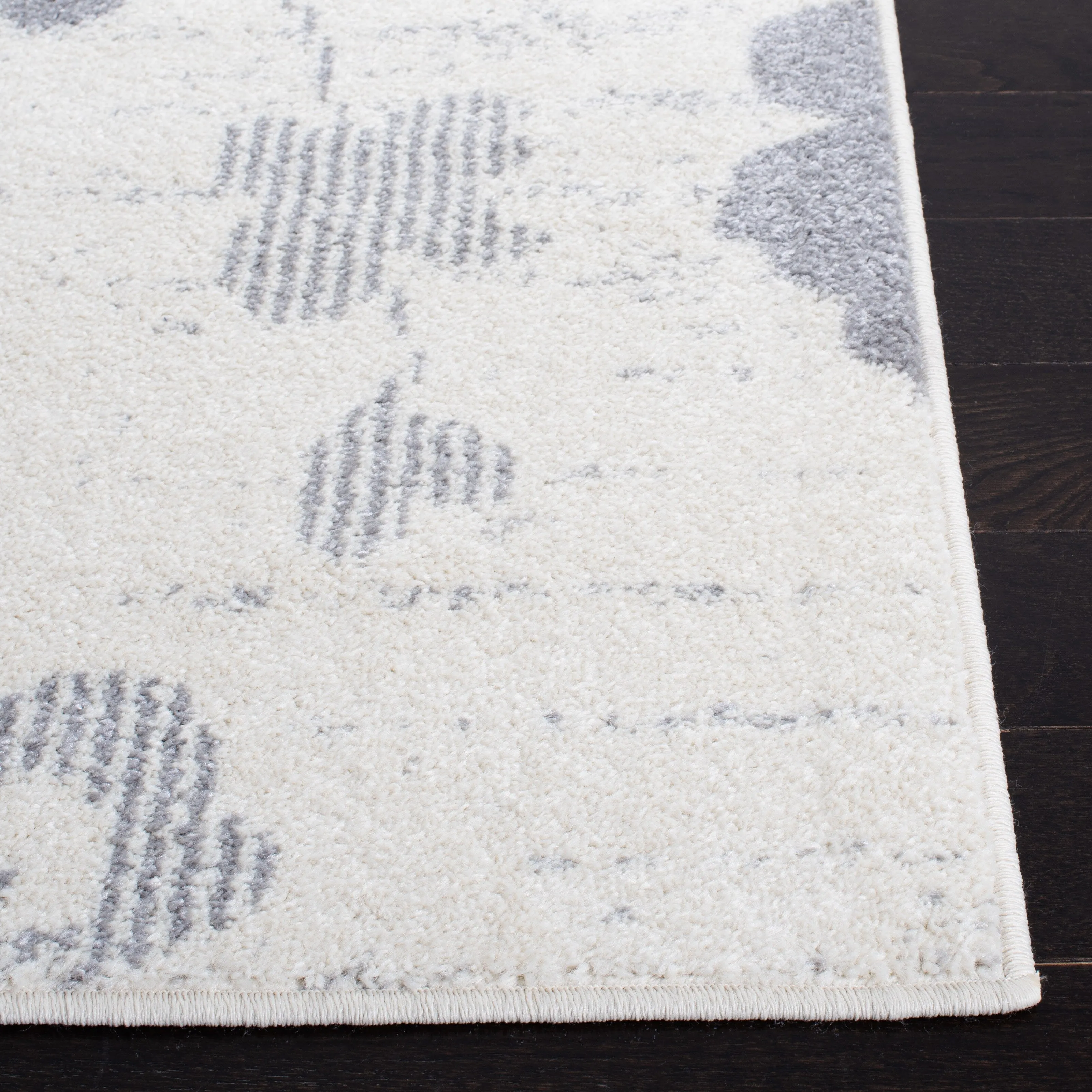 SAFAVIEH. Adirondack Rena Damask Floral Distressed Rug
