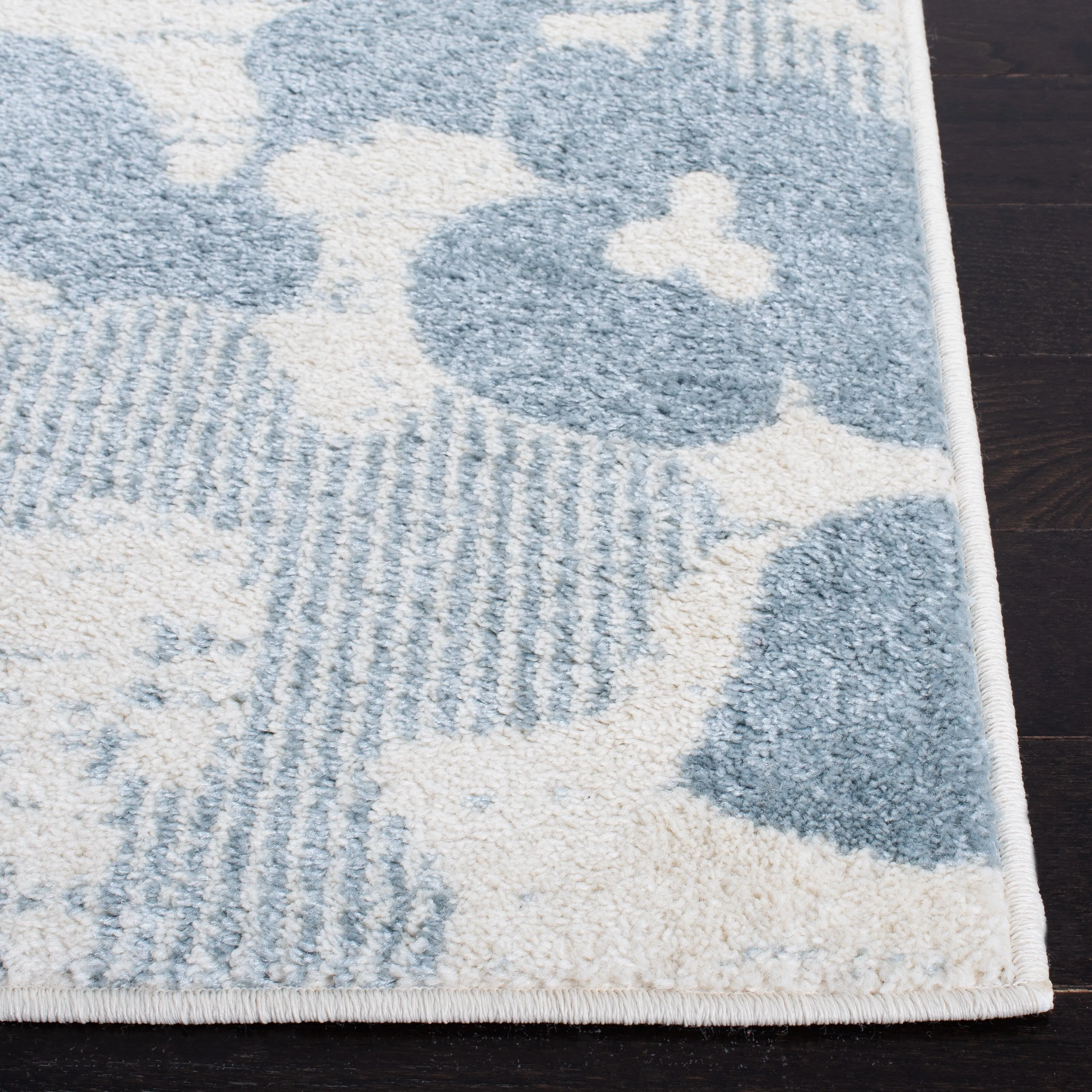 SAFAVIEH. Adirondack Rena Damask Floral Distressed Rug