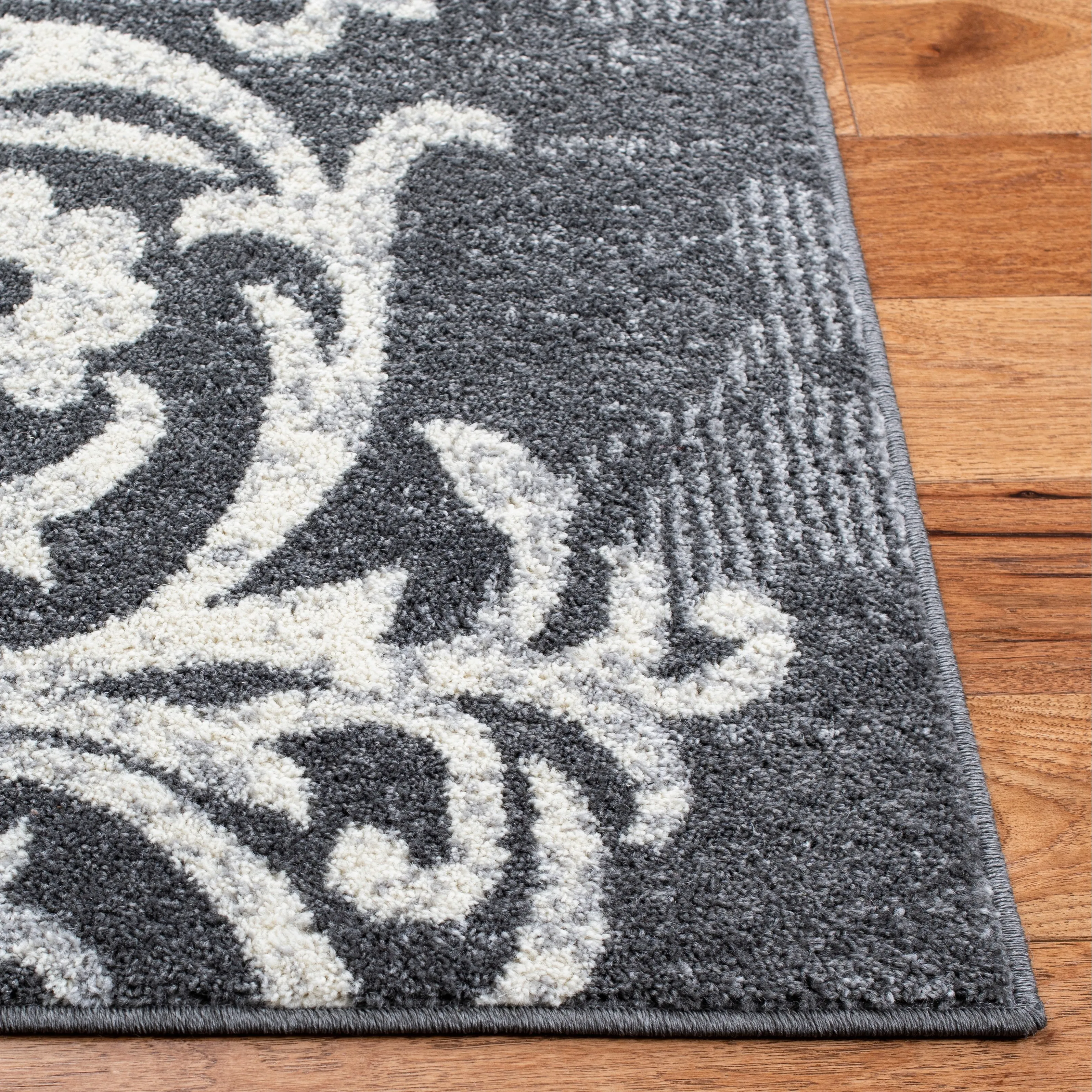SAFAVIEH. Adirondack Rena Damask Floral Distressed Rug