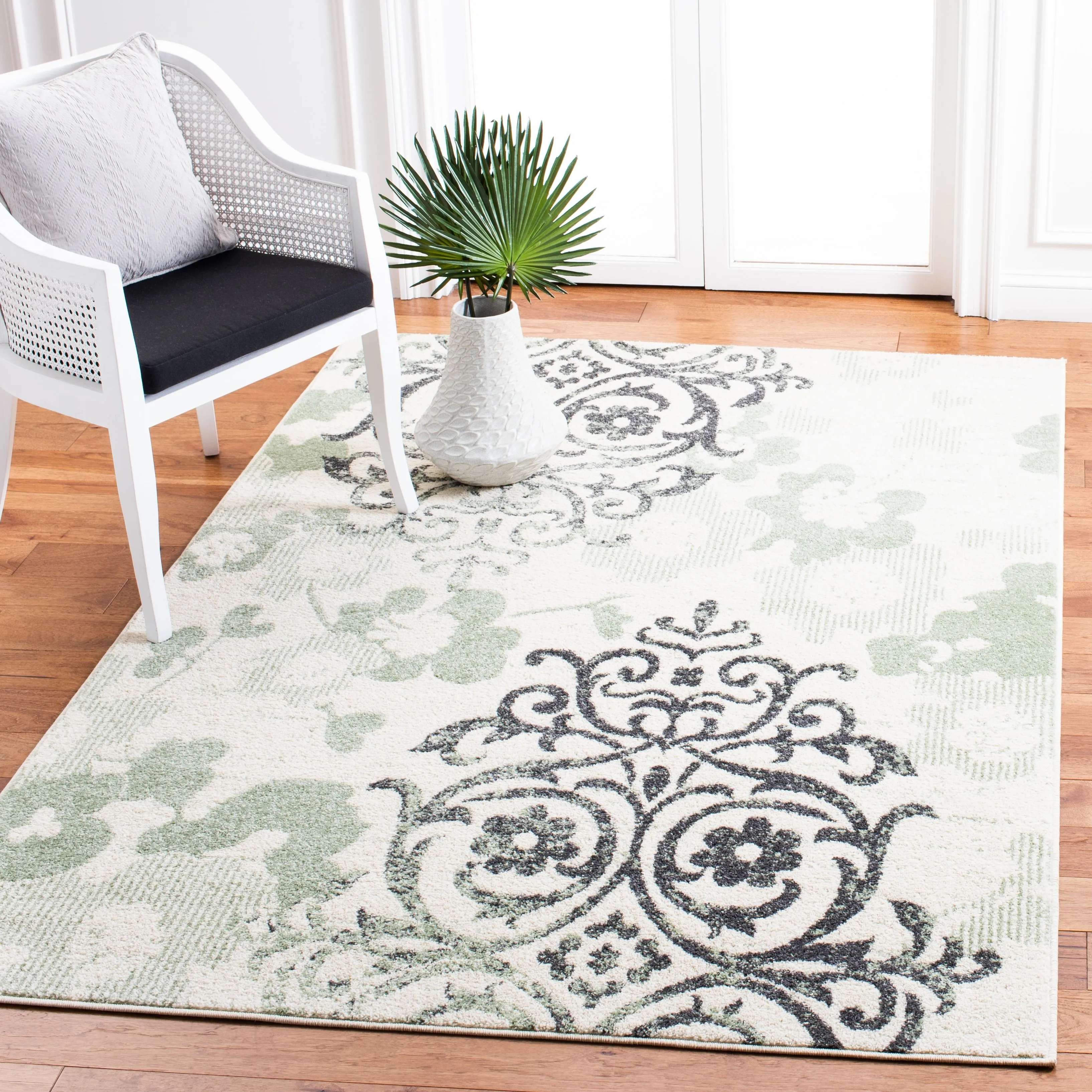 SAFAVIEH. Adirondack Rena Damask Floral Distressed Rug