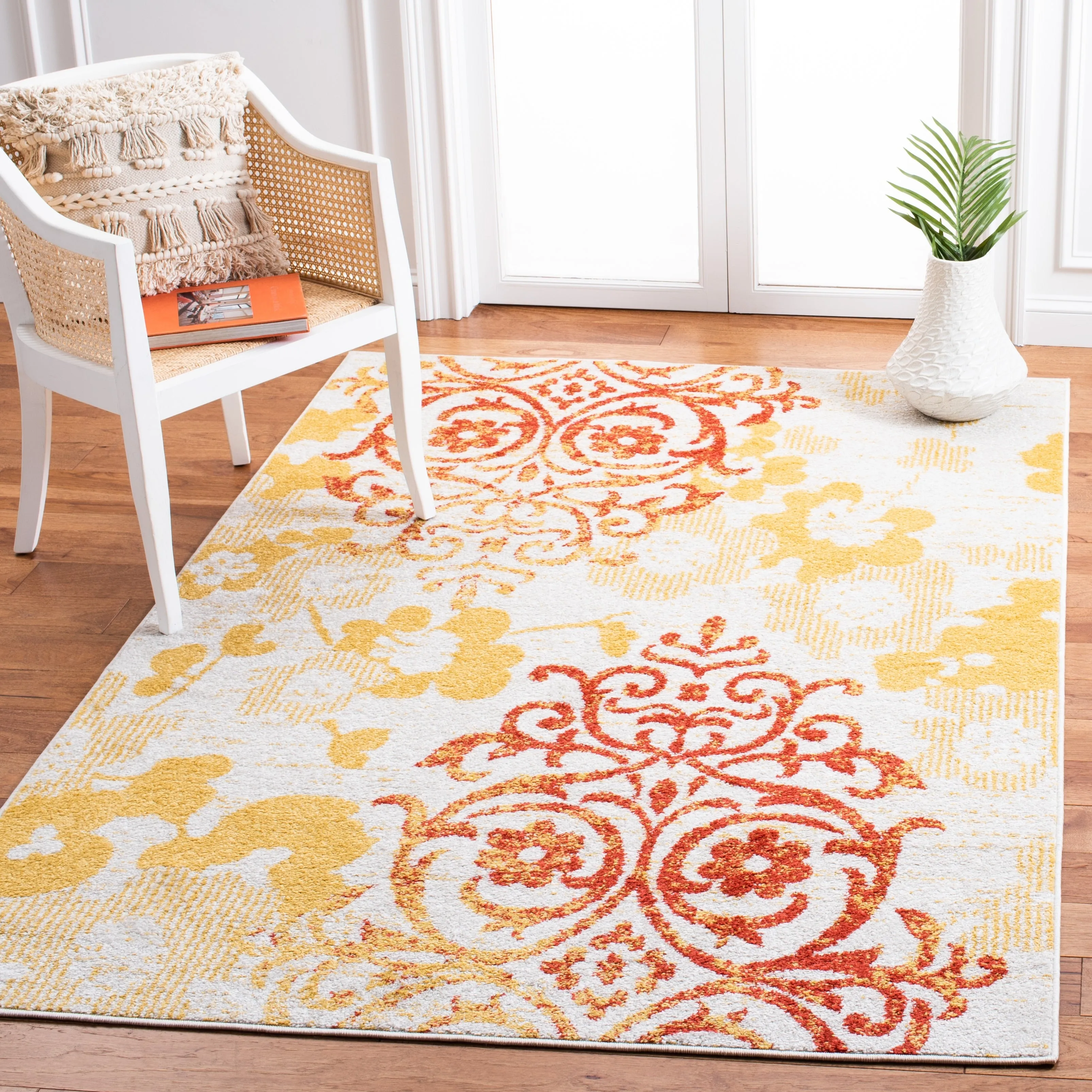 SAFAVIEH. Adirondack Rena Damask Floral Distressed Rug