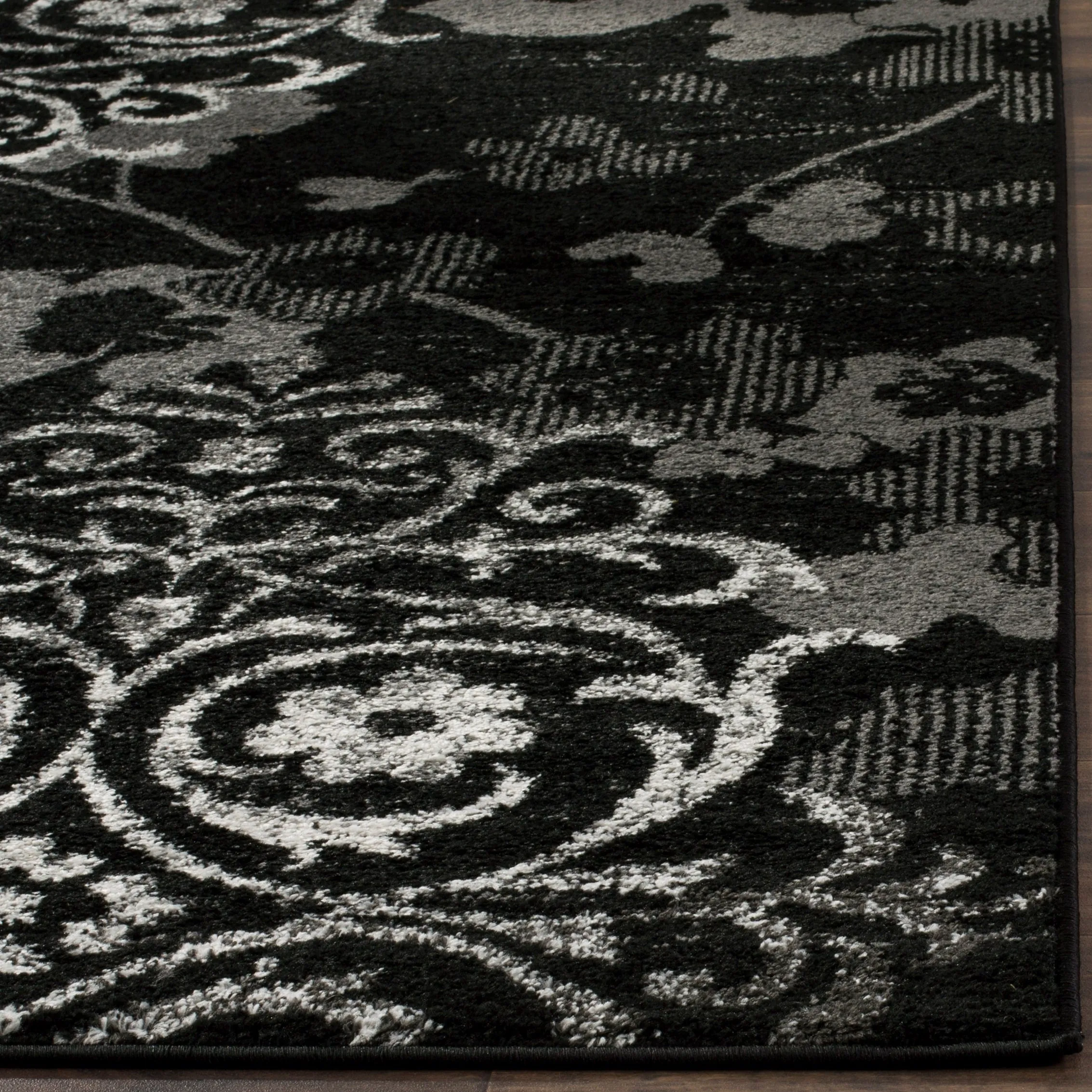 SAFAVIEH. Adirondack Rena Damask Floral Distressed Rug