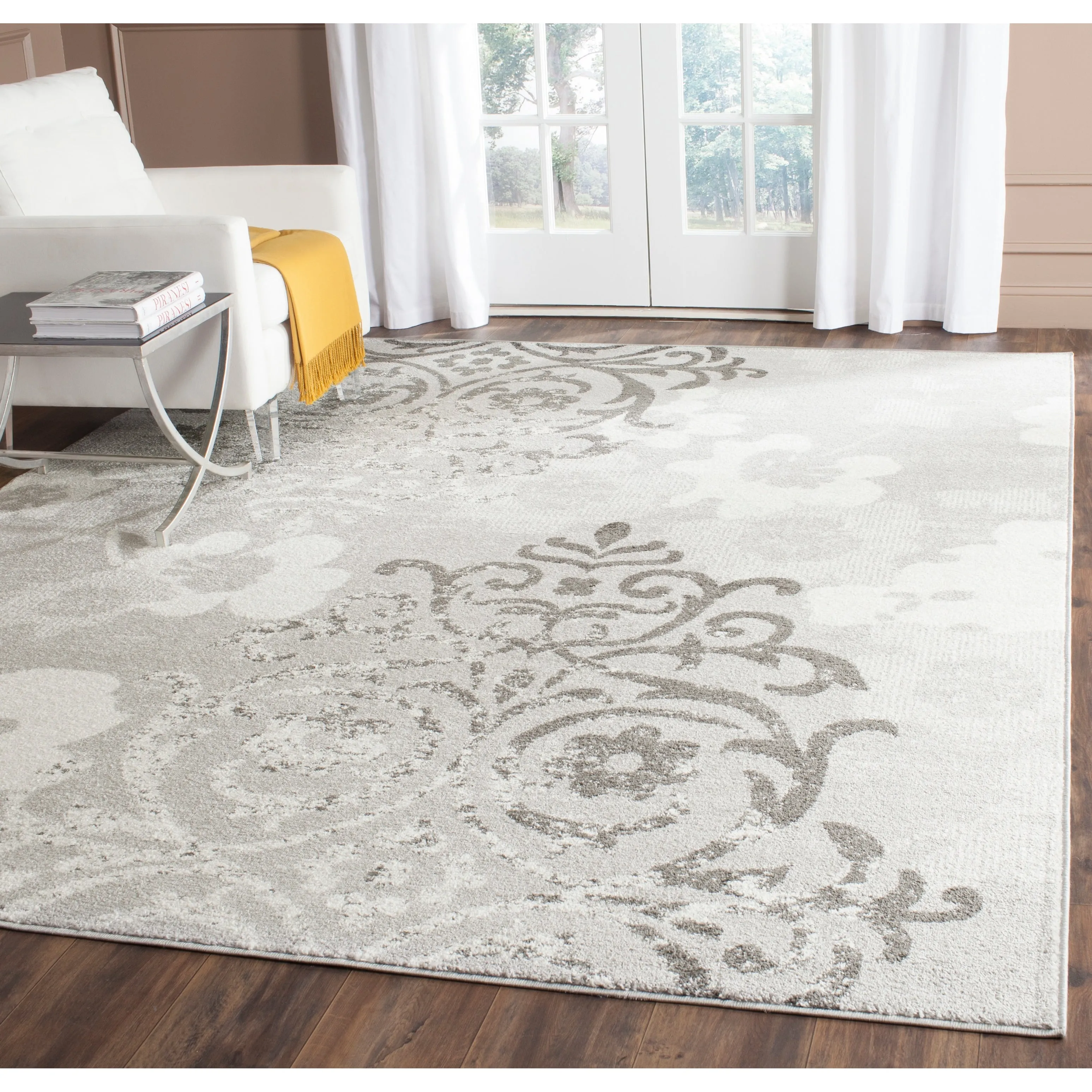 SAFAVIEH. Adirondack Rena Damask Floral Distressed Rug