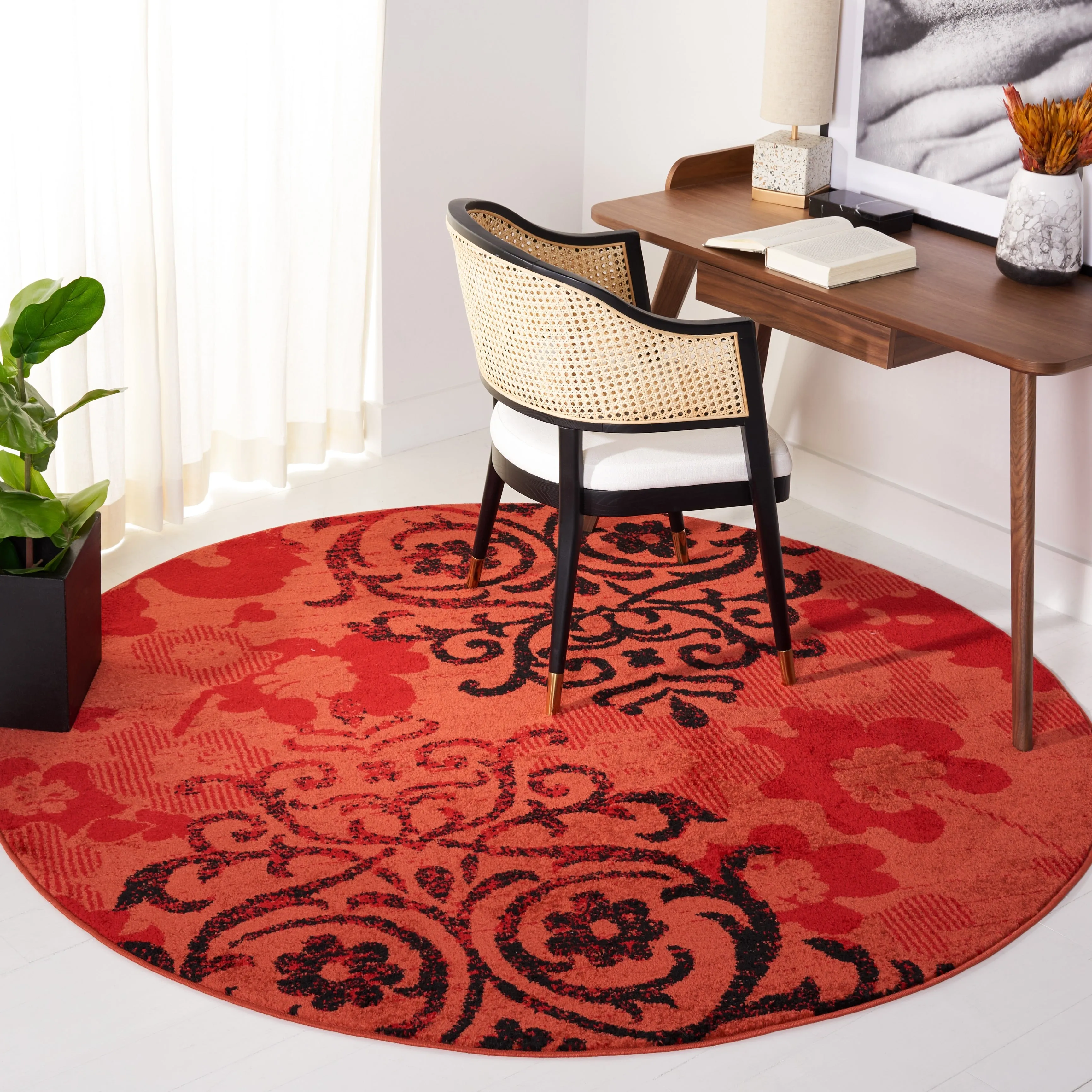 SAFAVIEH. Adirondack Rena Damask Floral Distressed Rug