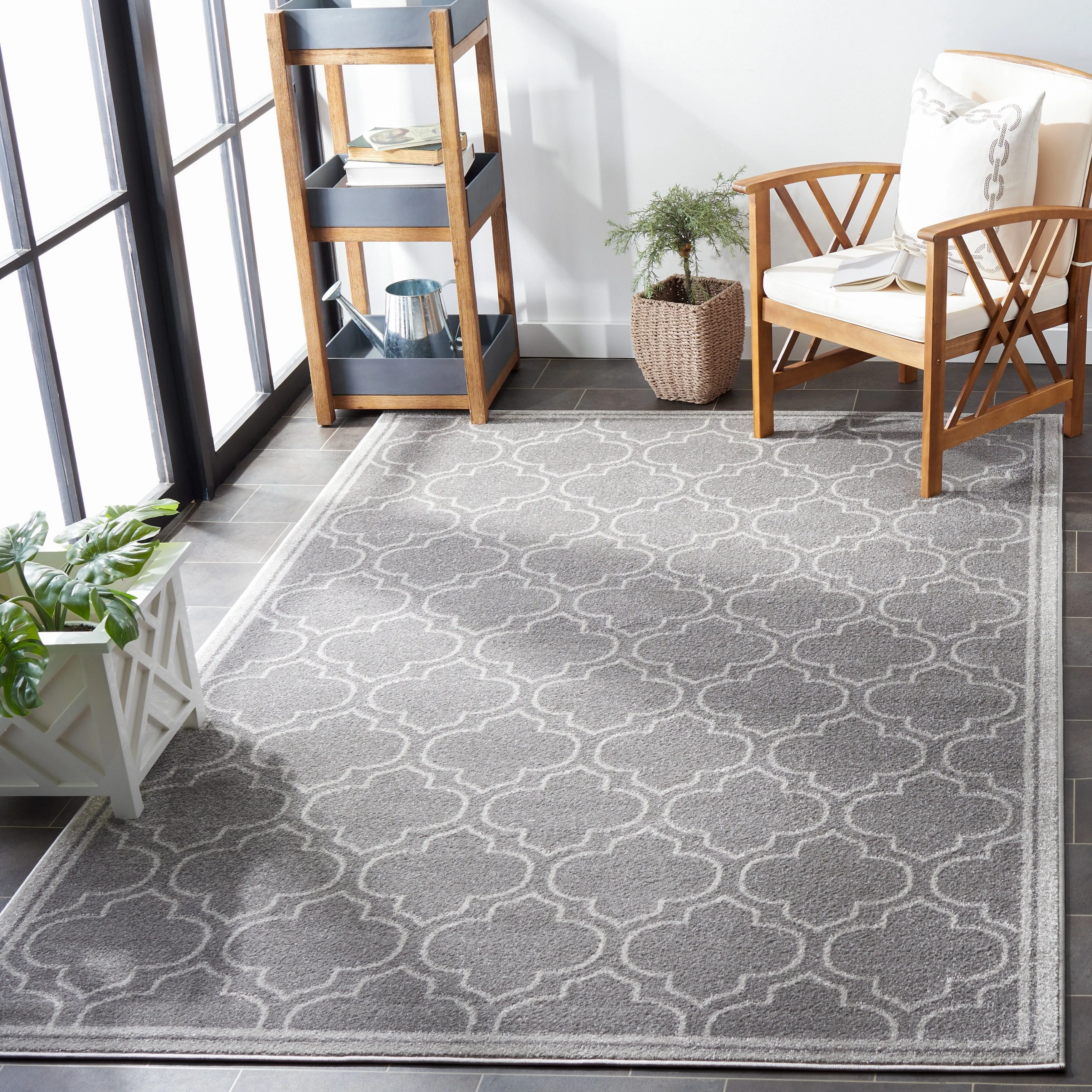 SAFAVIEH Amherst Lyda Modern Rug - Grey/Light Grey - 4' x 6'