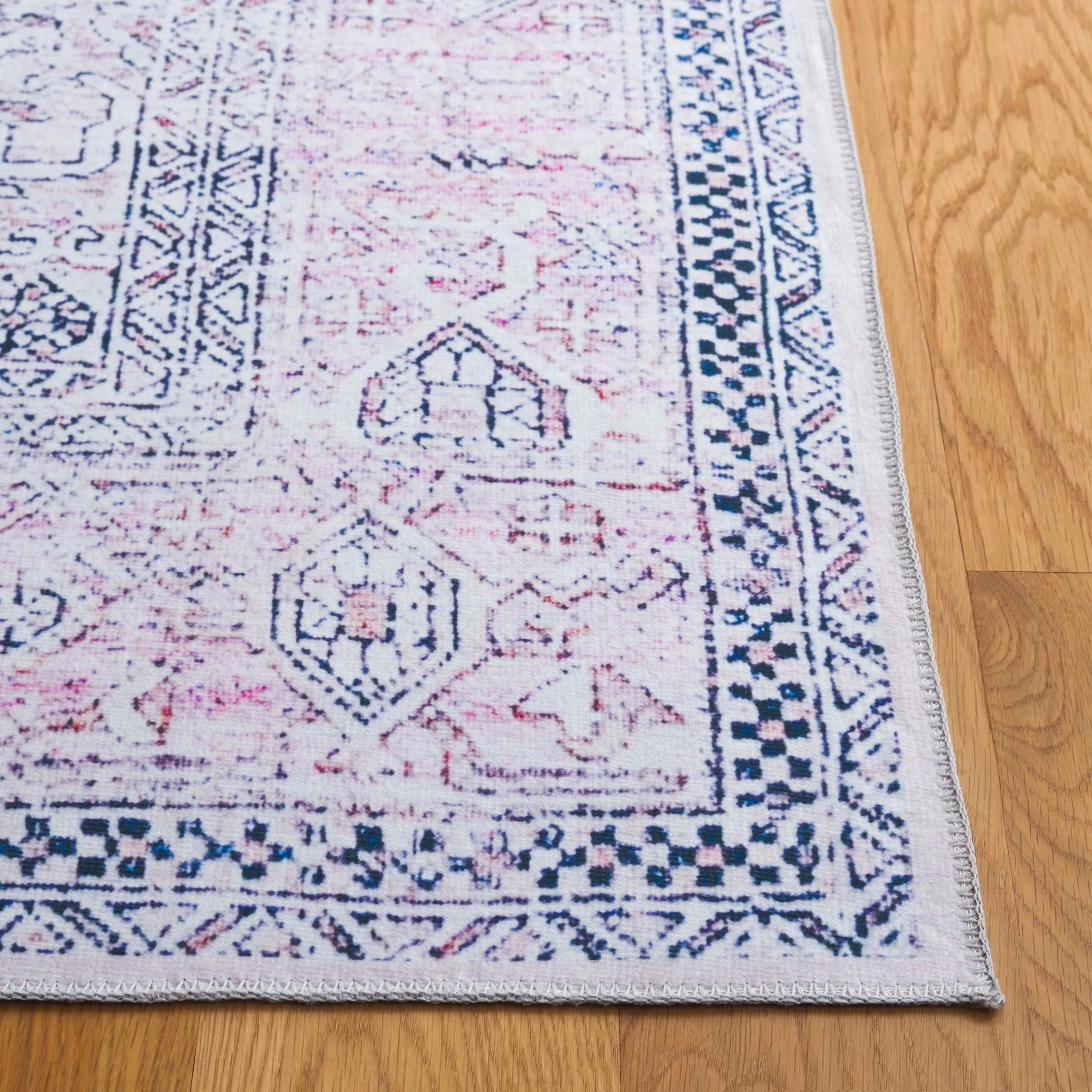 SAFAVIEH Arizona Heepke Vintage Machine Washable Rug