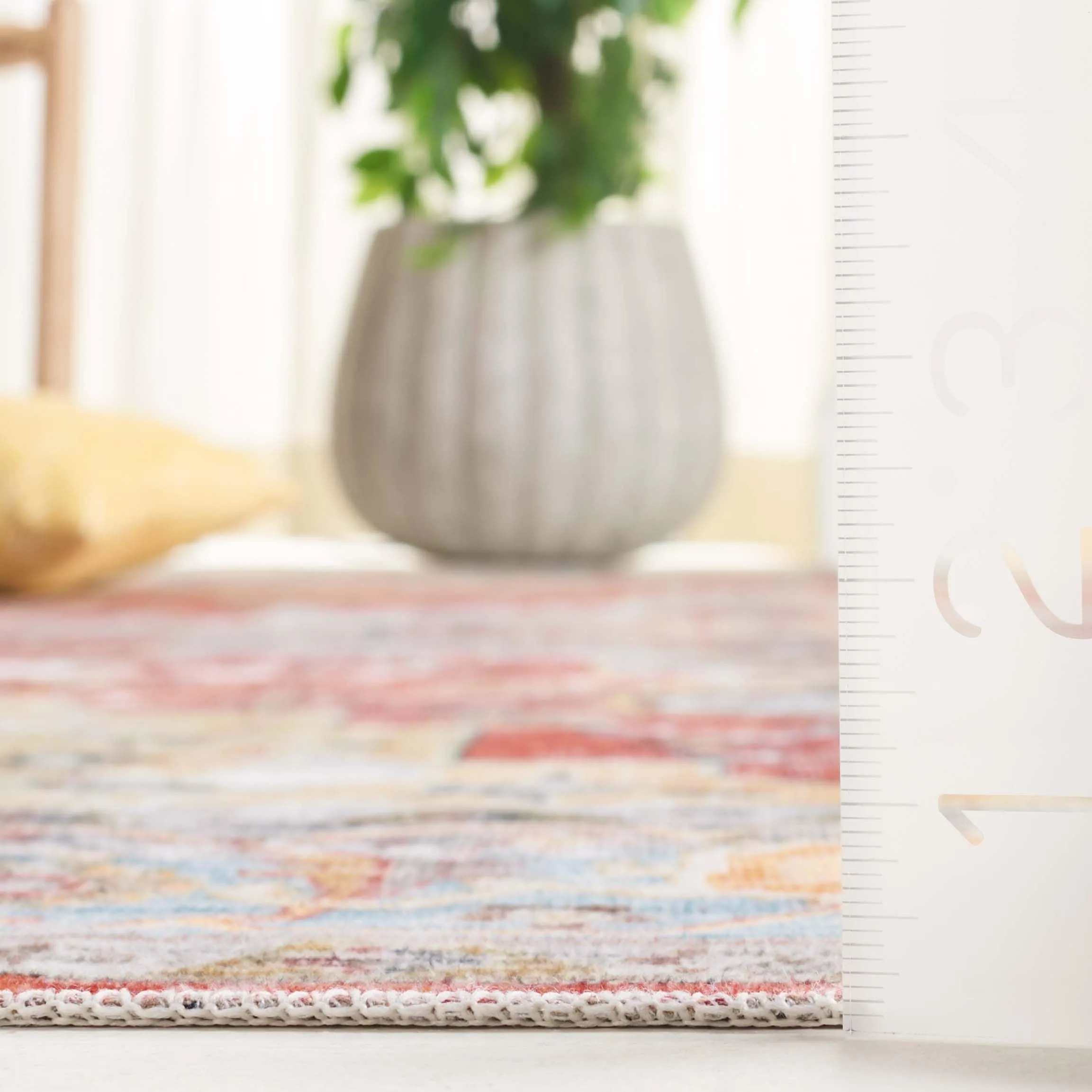 SAFAVIEH Arizona Ketrin Vintage Machine Washable Rug