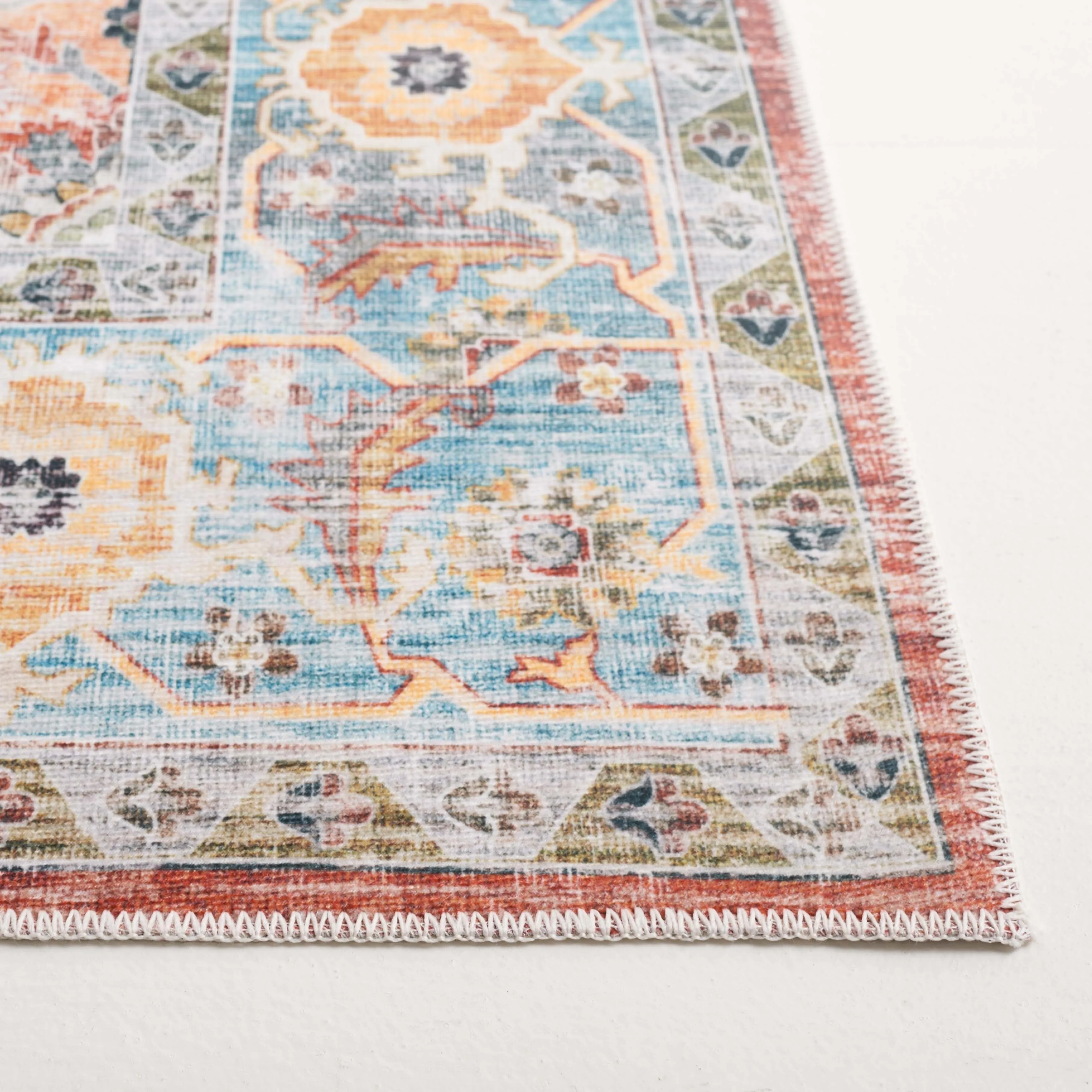 SAFAVIEH Arizona Ketrin Vintage Machine Washable Rug