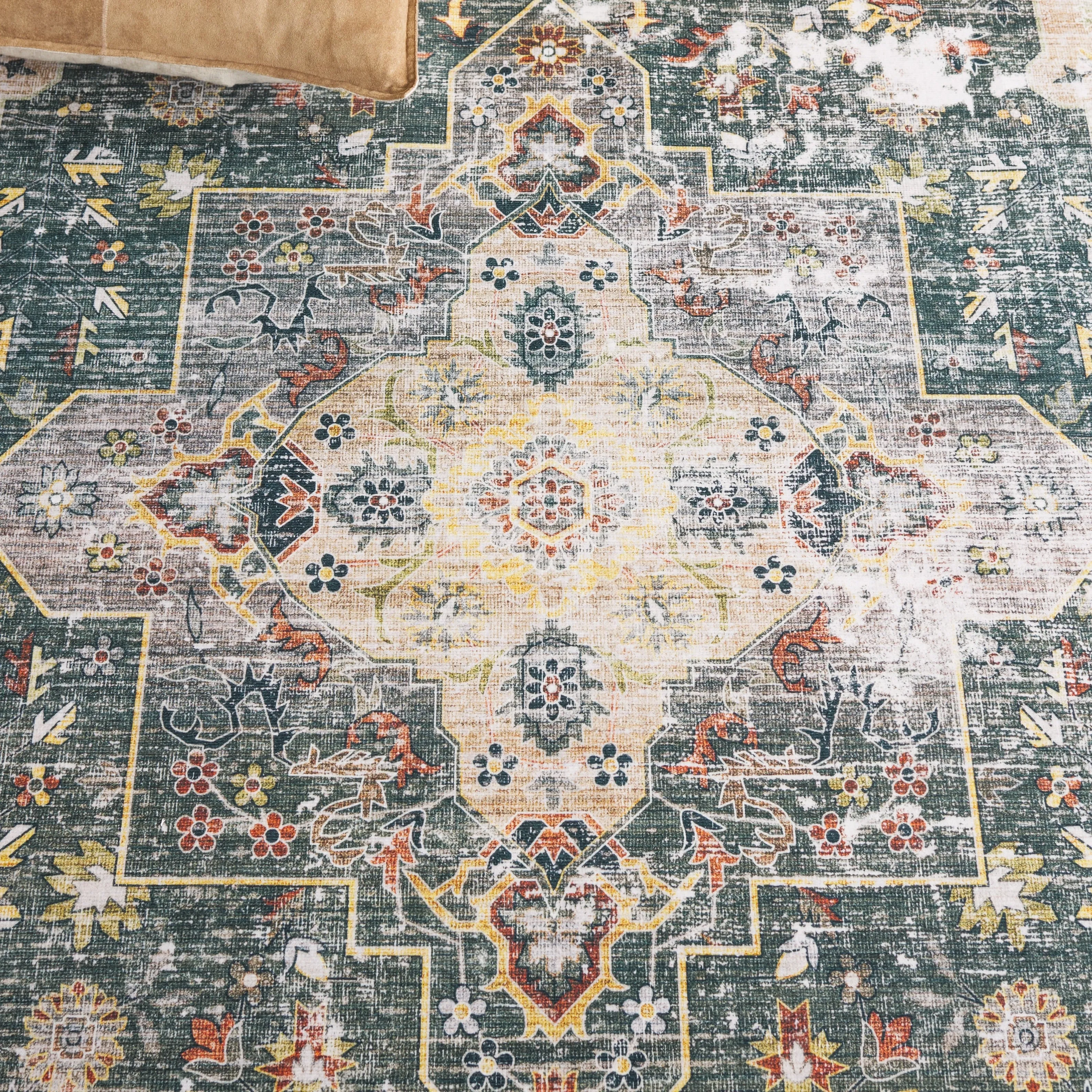 SAFAVIEH Arizona Ketrin Vintage Machine Washable Rug