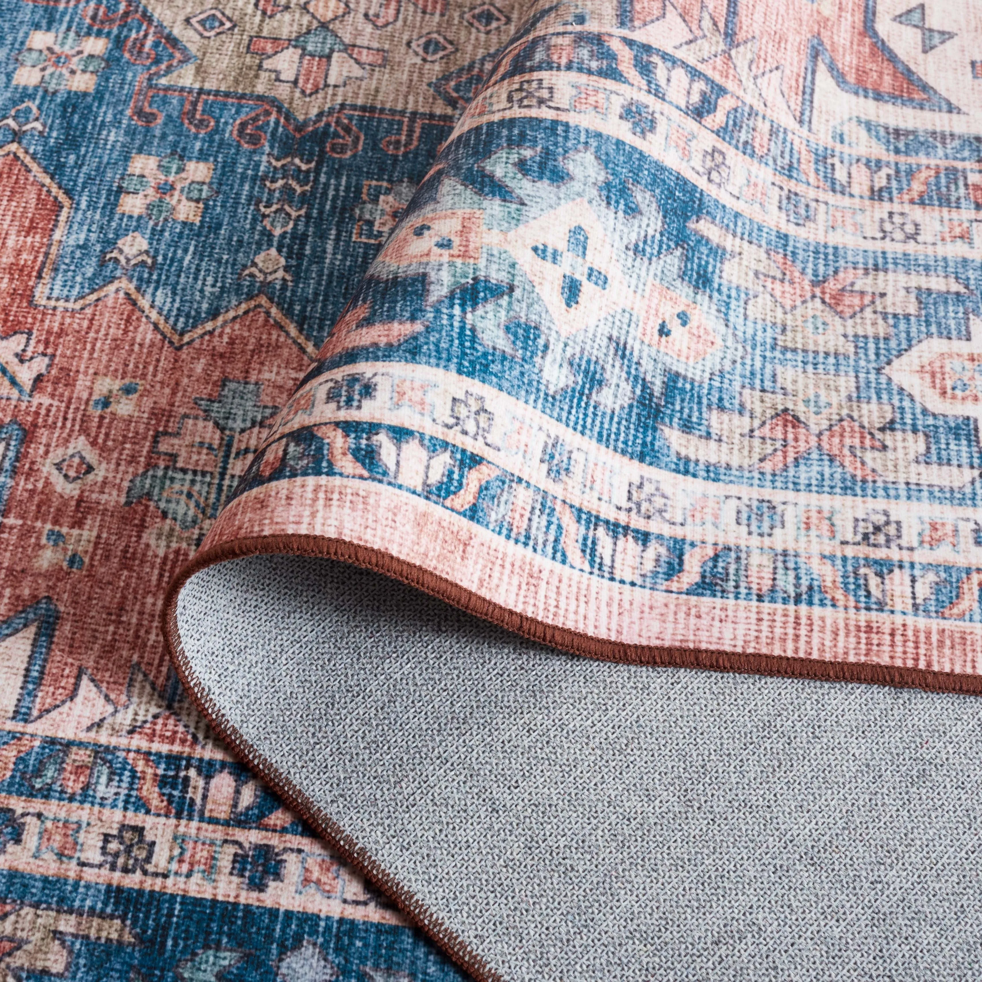 SAFAVIEH Arizona Michie Vintage Rug