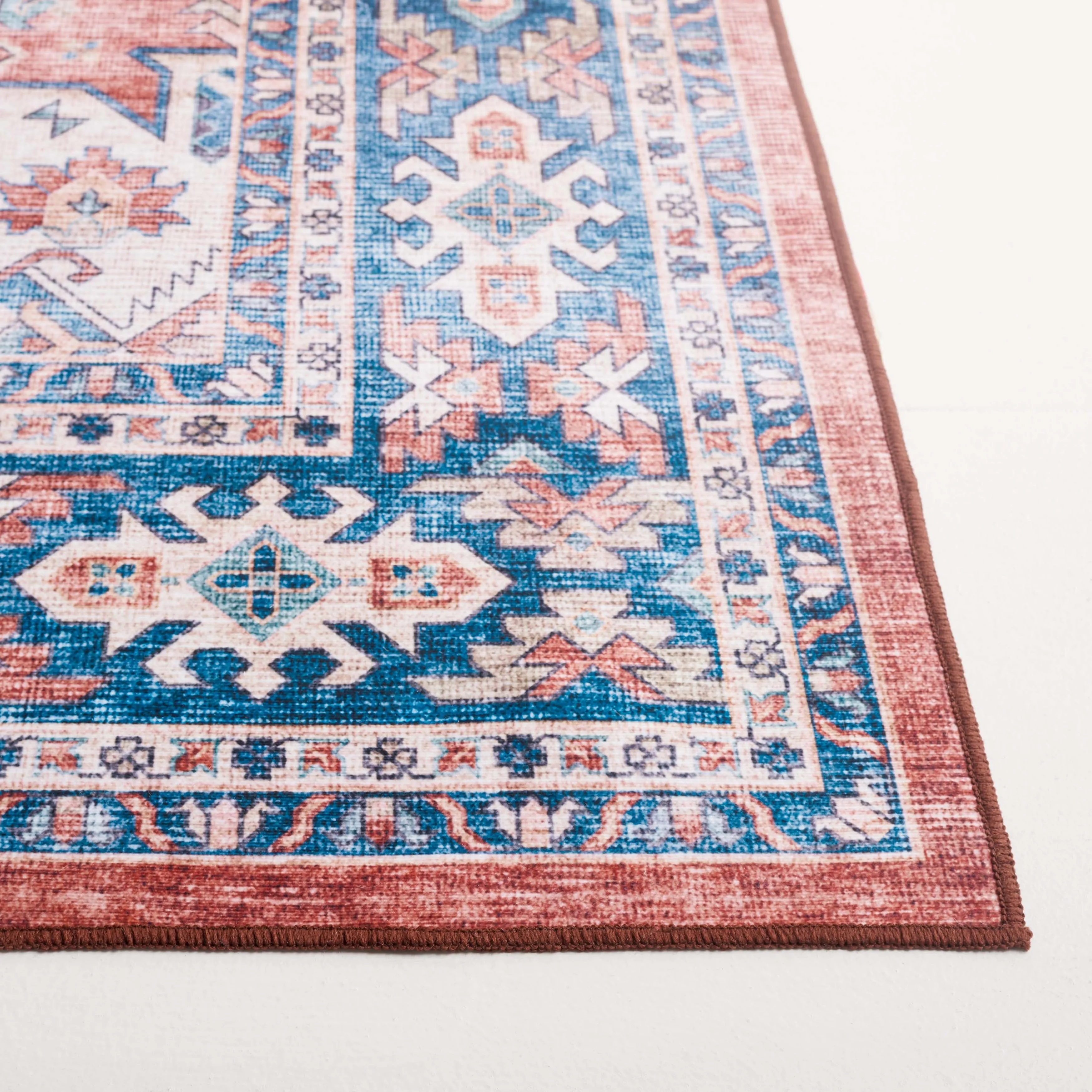 SAFAVIEH Arizona Michie Vintage Rug