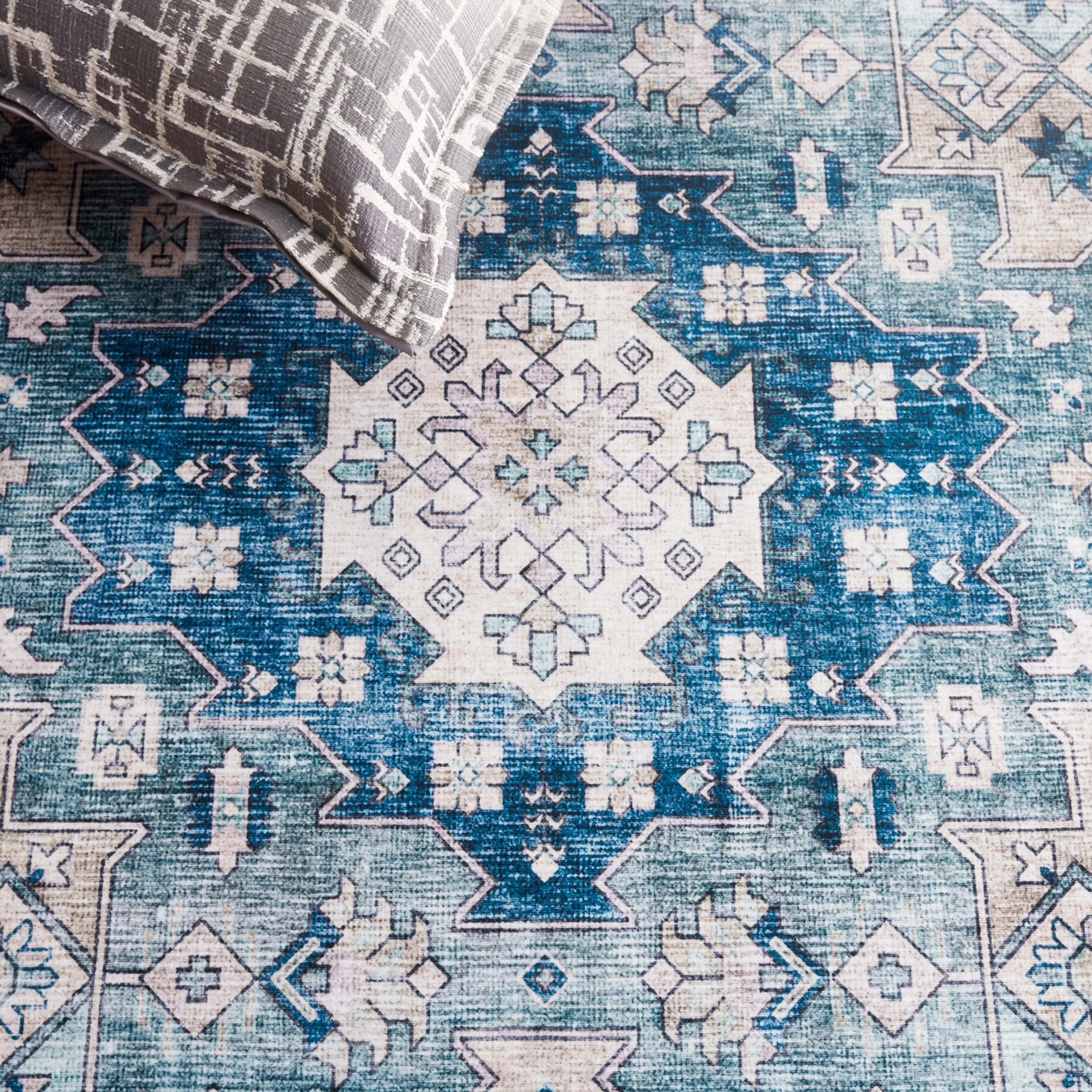 SAFAVIEH Arizona Michie Vintage Rug