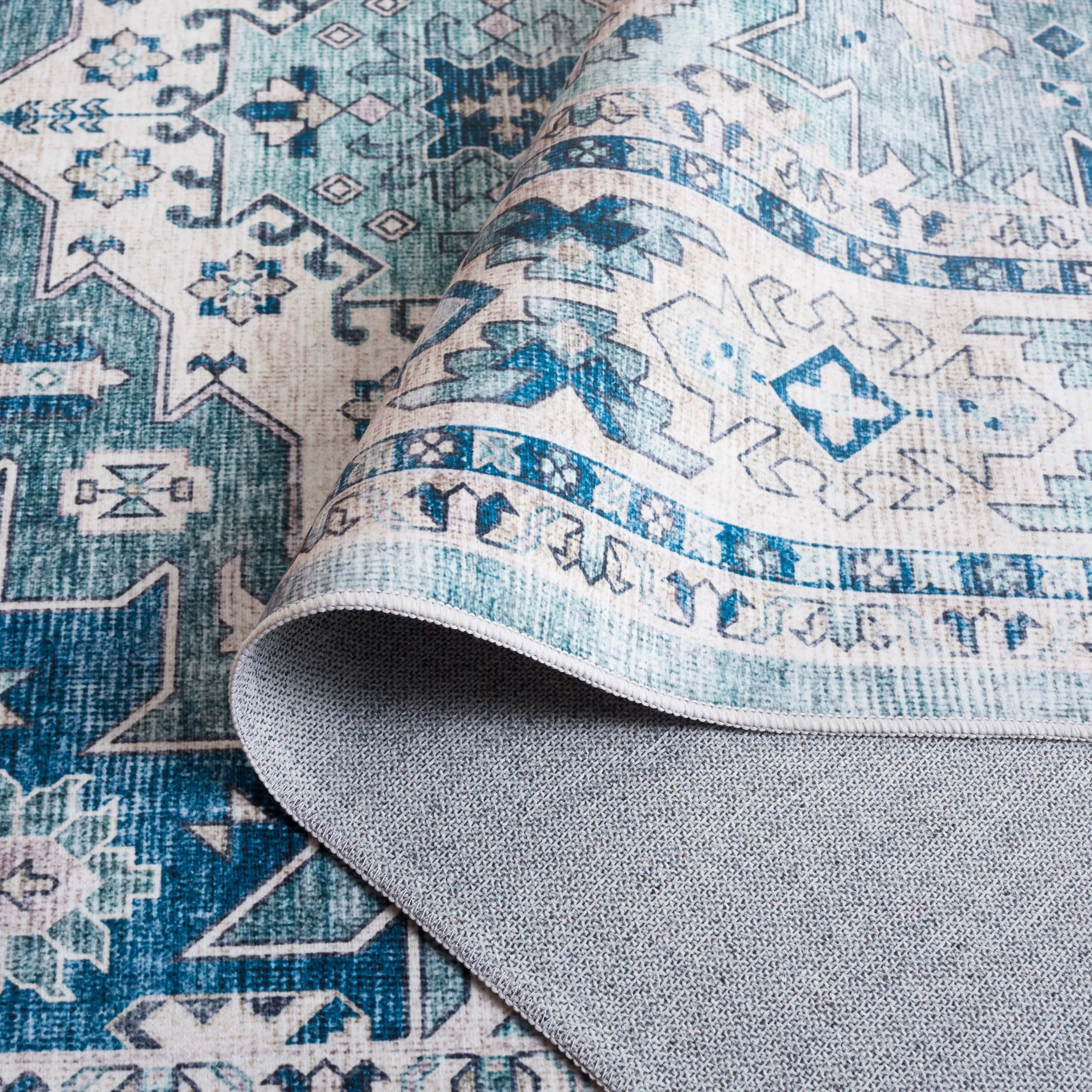 SAFAVIEH Arizona Michie Vintage Rug