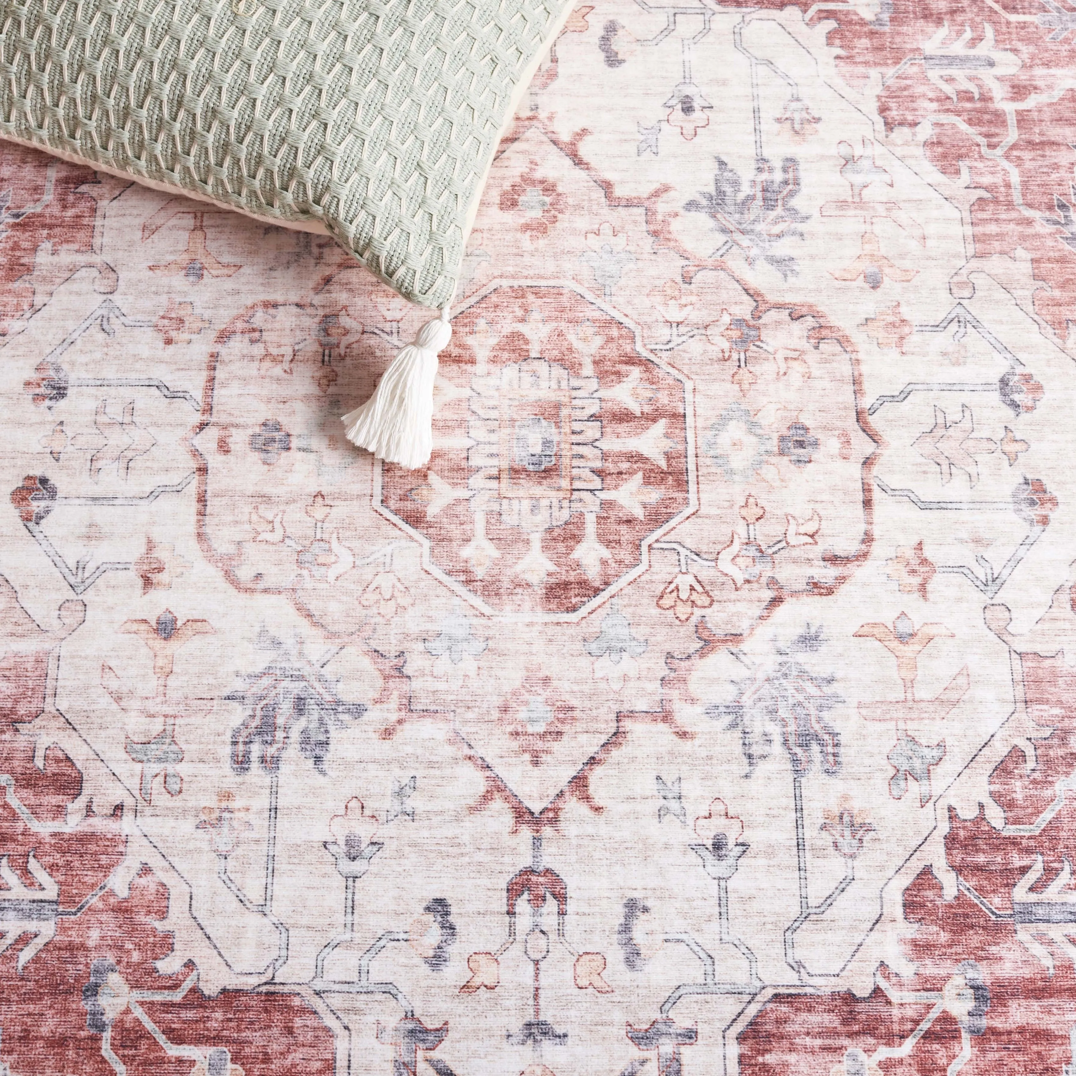 SAFAVIEH Arizona Radia Vintage Rug
