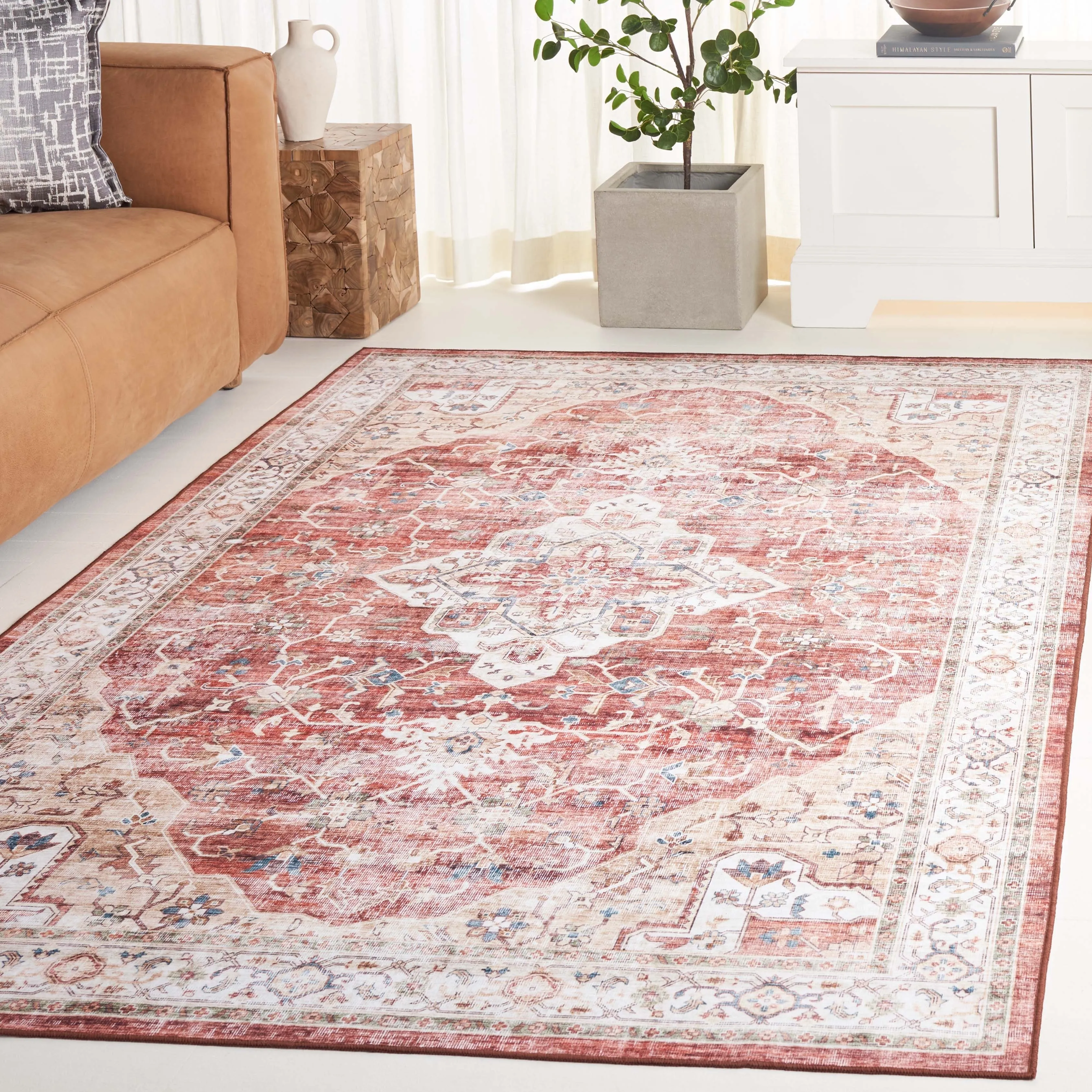 SAFAVIEH Arizona Zografia Vintage Rug