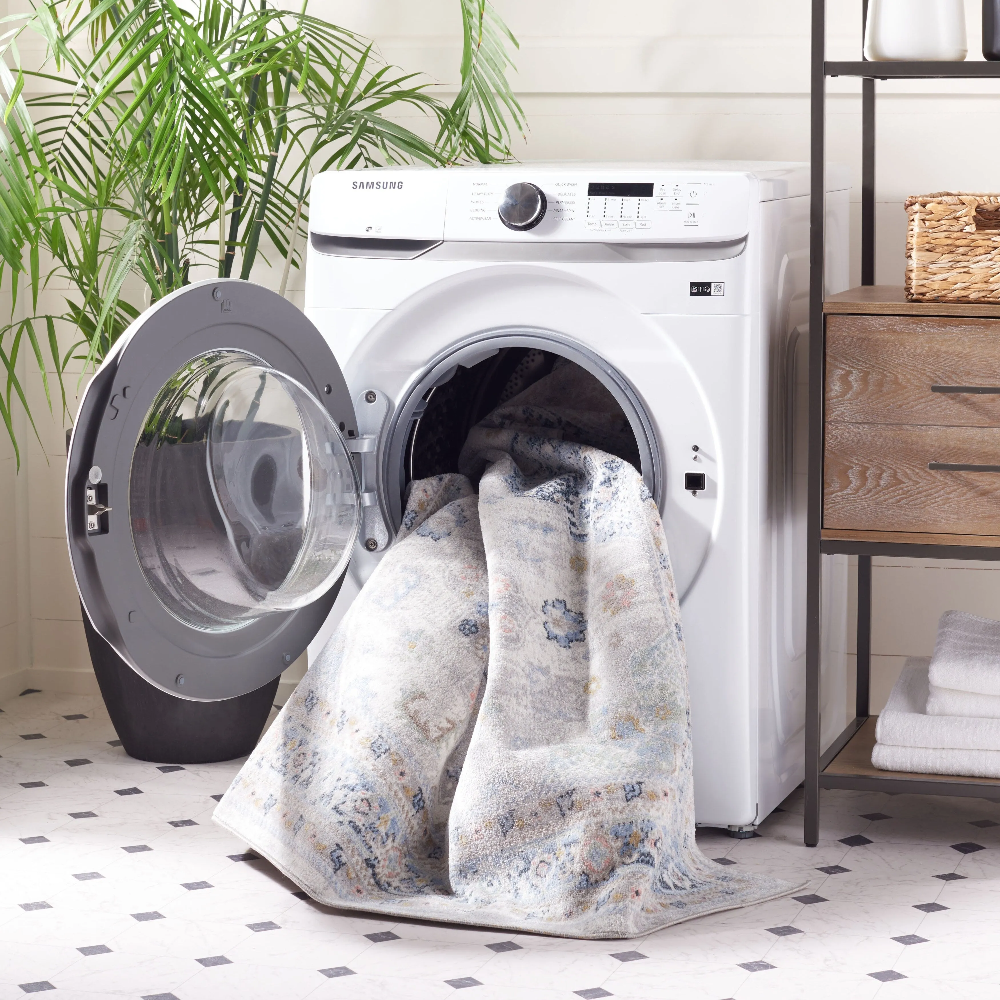 SAFAVIEH Bayside Machine Washable Selamet Oriental Rug
